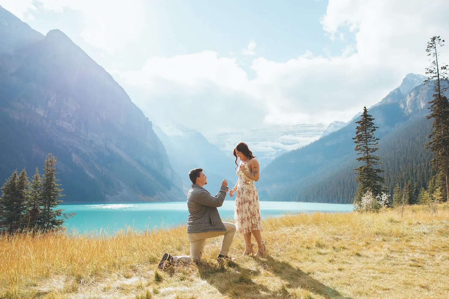 114_Marriage-Proposal-Couple-Lake-Louise-Banff.webp