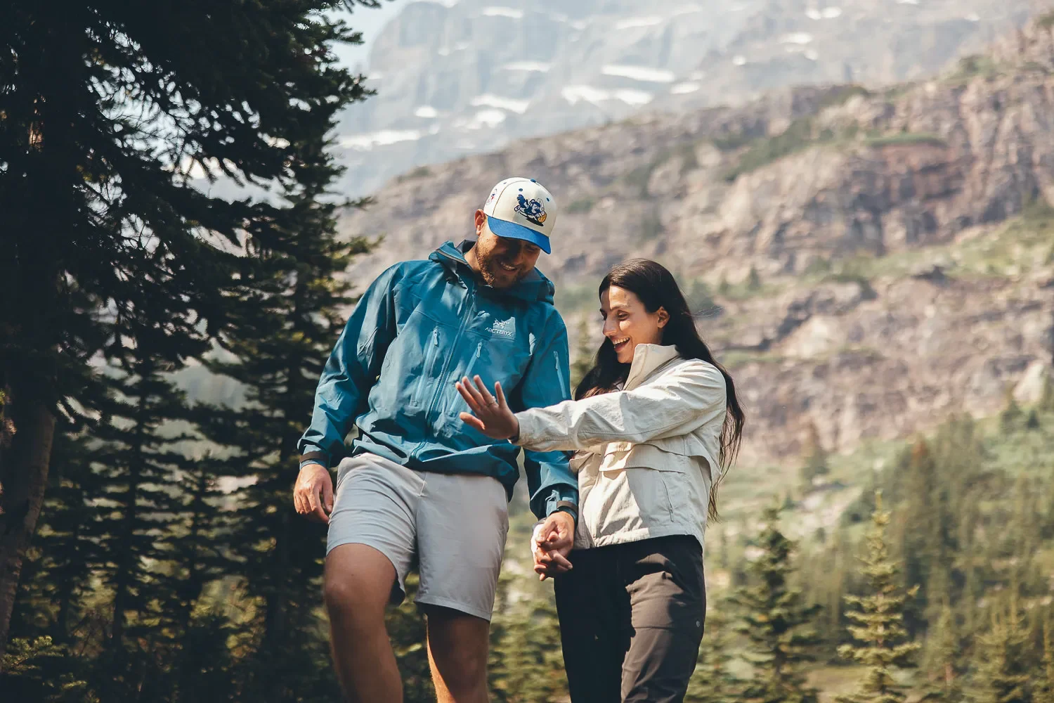 111_couple-engagement-canadian-rockies-mountain-trail.webp