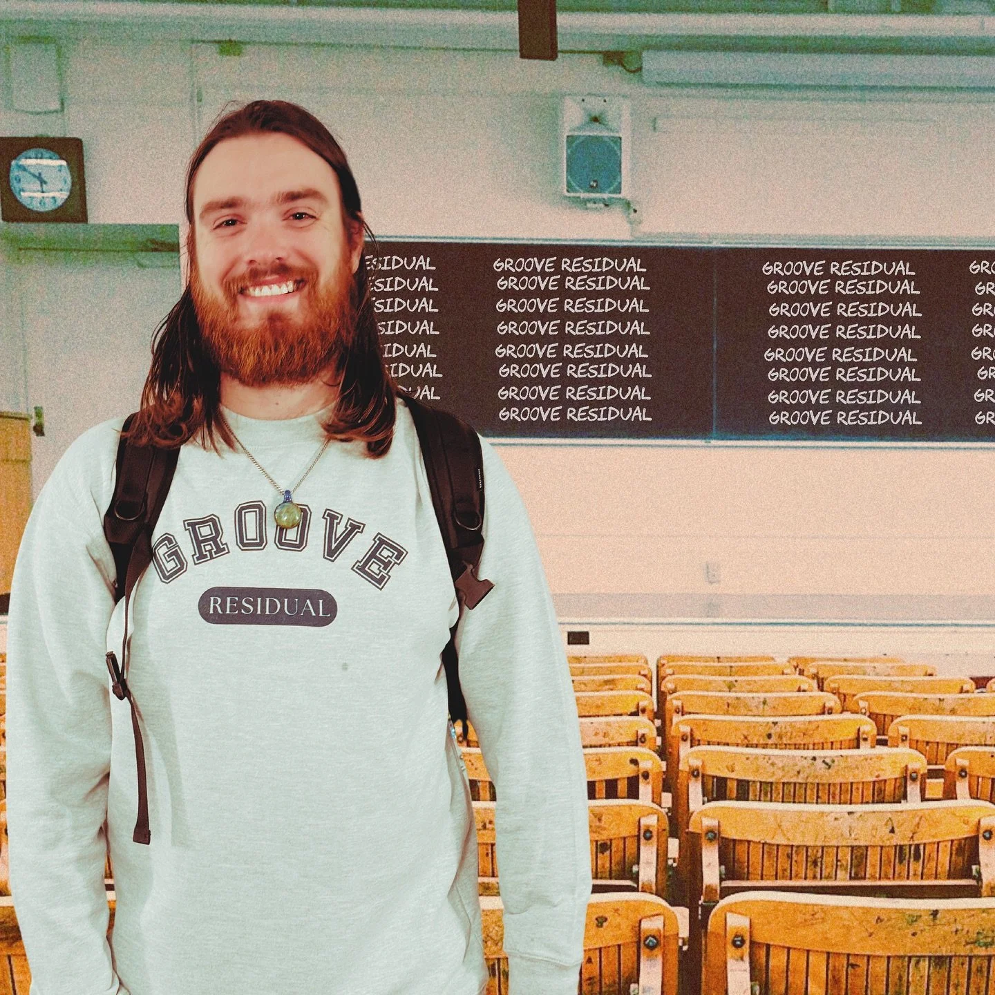 🚨 MERCH ALERT 🚨 

Resi-U 🎓 GROOVE crews are on campus thanks to @andhowgraphics 🙏 grab yours while supplies last! 

Only available at our upcoming shows ⬇️ 

11.29 @garciasatthecap @dogsinapileband @eggymusic pre party

12.5 @infinityhall support