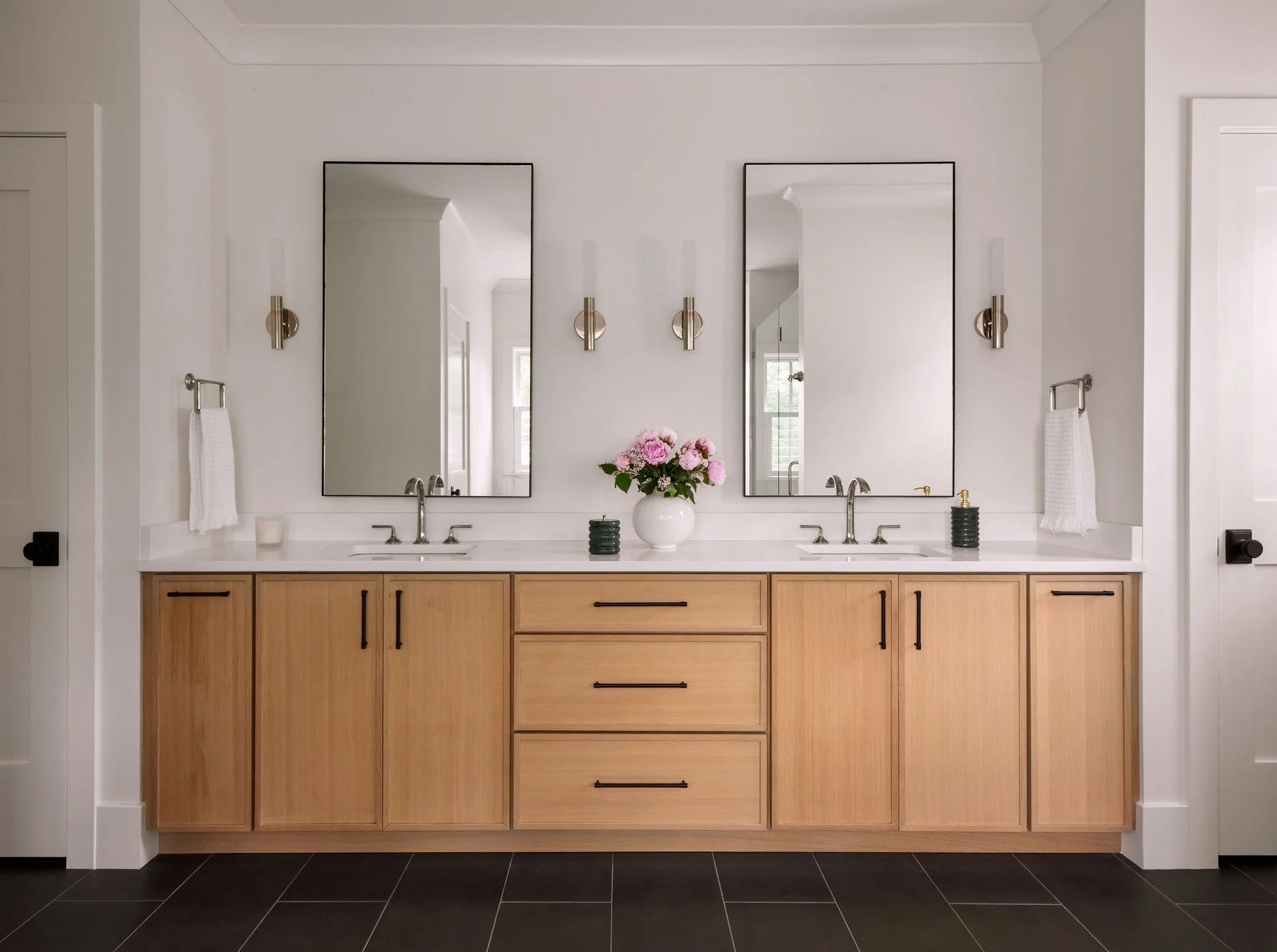 Thoughtfully designed cabinetry makes this Main Bathroom both practical and beautiful! 

📸 : @radiferaphotography 

#artdesignpartners #homedesign #moderndesign #bathroomdesign #timeless #timelessinteriors #interiorstyling #interiorsandhome #beautif