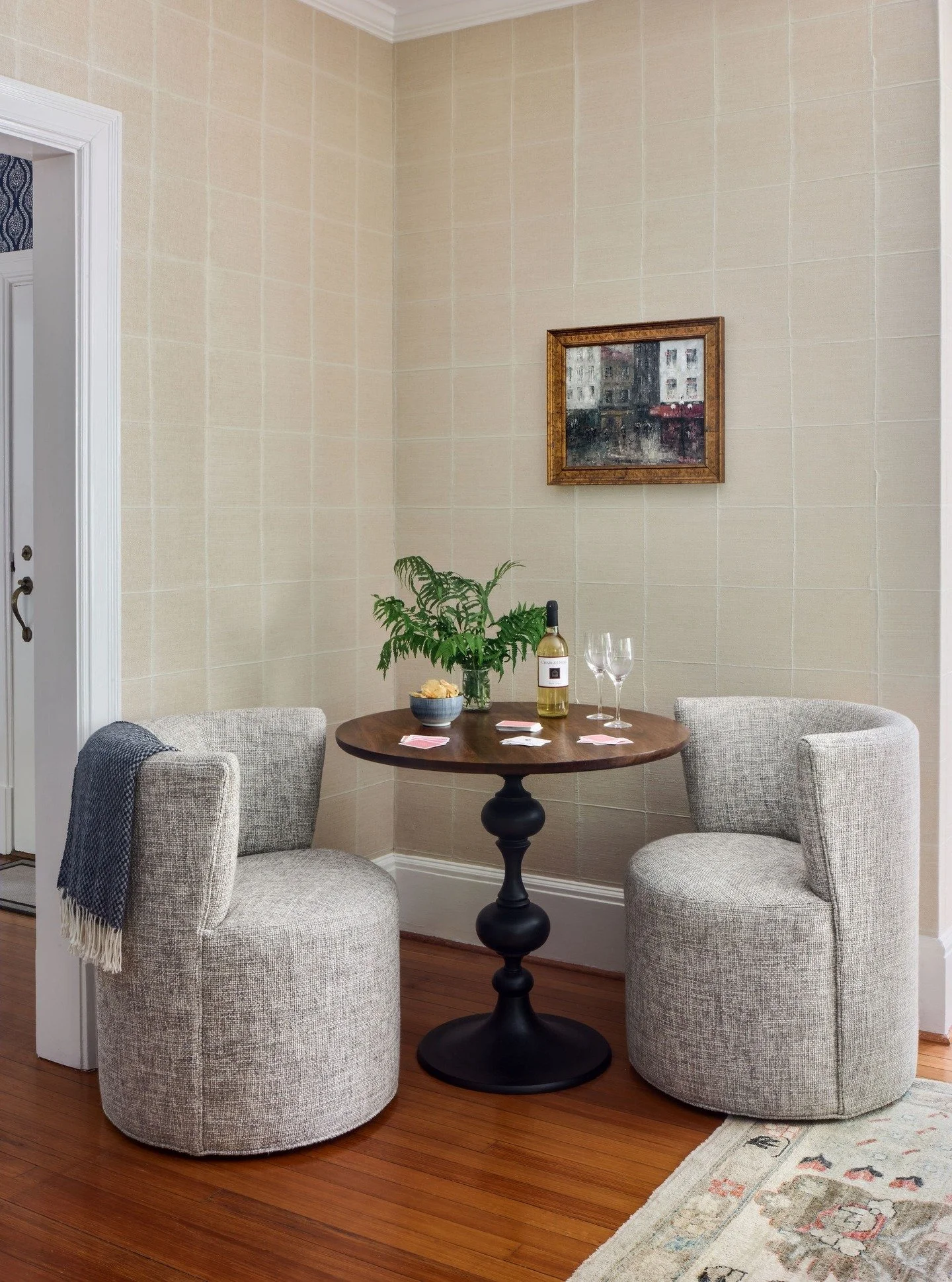 Family game night. Cards with friends. Rainy day puzzle. You decide!

📸: @radiferaphotography 

#artdesignpartners #familyroomdesign #contemporarydesign #moderndesign #modernflair #moodboard #boldinteriors #interiorstyling #interiorsandhome #beautif