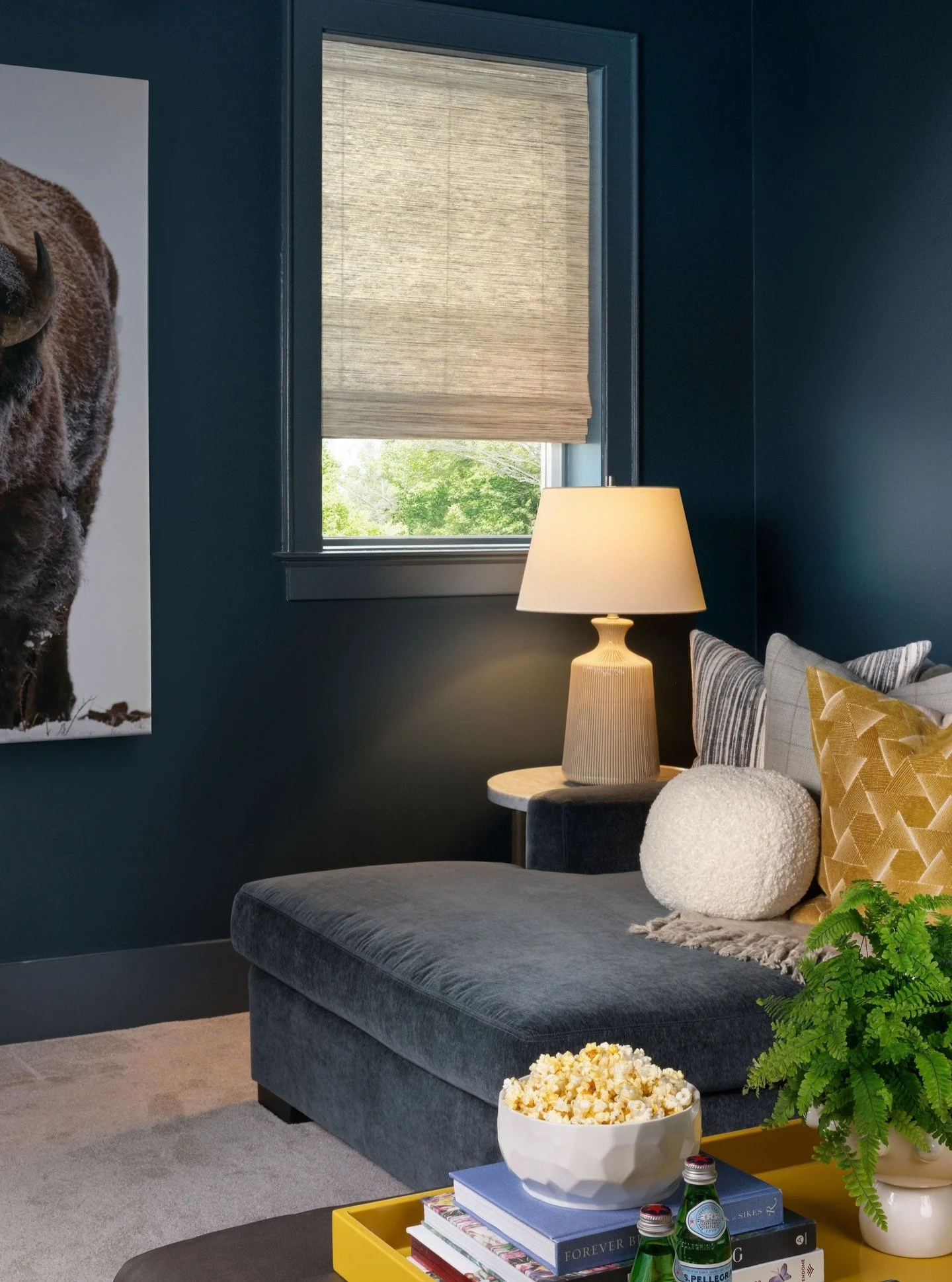 Dark. Cozy. Inviting. What more could you want from your own personal Media Room this winter?

📸 : @radiferaphotography 

#artdesignpartners #familyroomdesign #mediaroomdesign #contemporarydesign #moderndesign #modernflair #moodboard #boldinteriors 