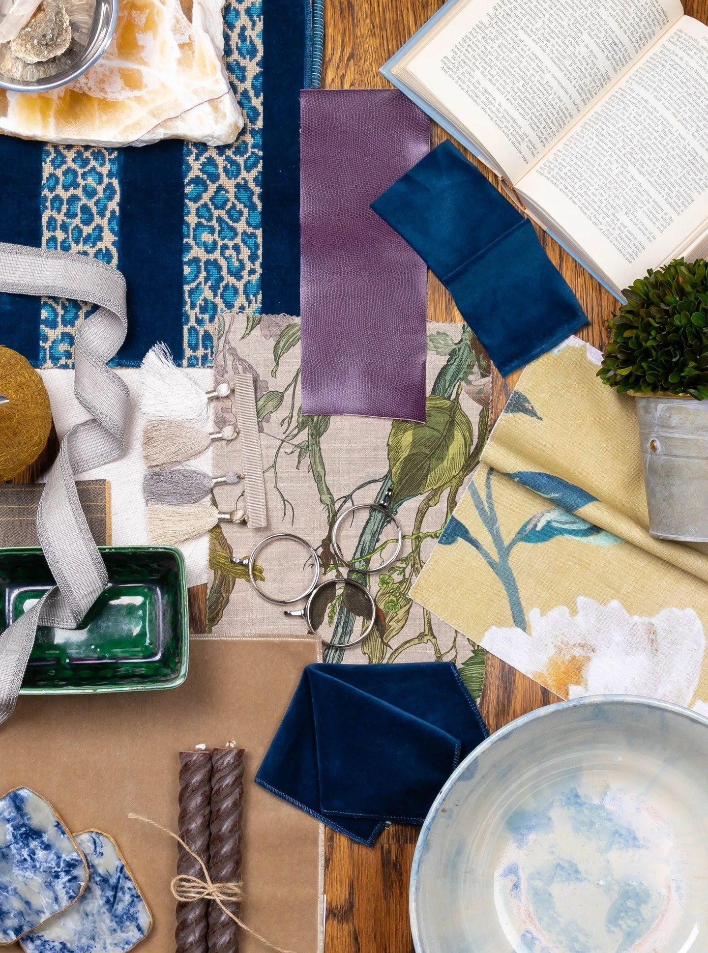 Reupholstered antiques, family heirlooms, rugs bought on travels, art collected through the years, and our new finishing touches in this eclectic Living Room tell our client&rsquo;s life story. Finished photos to come!

📸 : @storyboxphotos 

#artdes