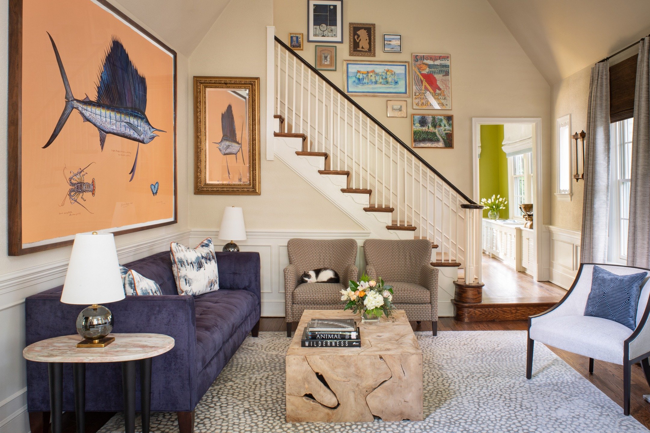 It's the extra details that make or break a room. Art, pillows, and accessories!

📸: @radiferaphotography 

#artdesignpartners #contemporarydesign #moderndesign #modernflair #moodboard #boldinteriors #interiorstyling #interiorsandhome #beautifulinte