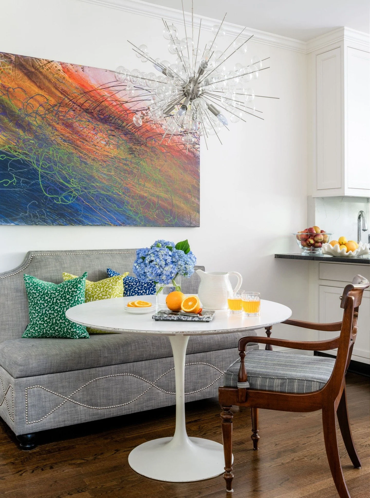 The make or break point...art! 

#artdesignpartners #art #contemporarydesign #moderndesign #modernflair #moodboard #boldinteriors #interiorstyling #interiorsandhome #beautifulinteriors #interiorstyling #interiorinspiration #interiordetails #washingto