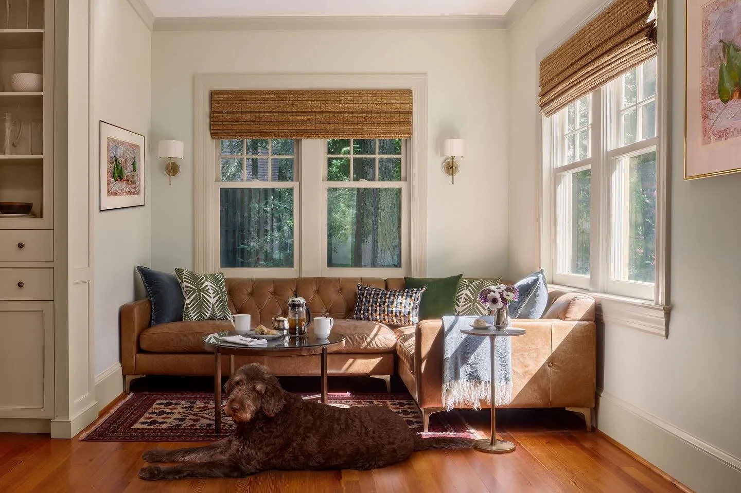 Let the sunshine in! 

📸 : @radiferaphotography 

#artdesignpartners #interiorstyling #eatinkitchen #kitchendesign #interiordesign #interiordetails #washingtondcinteriors #washingtondcinteriordesign