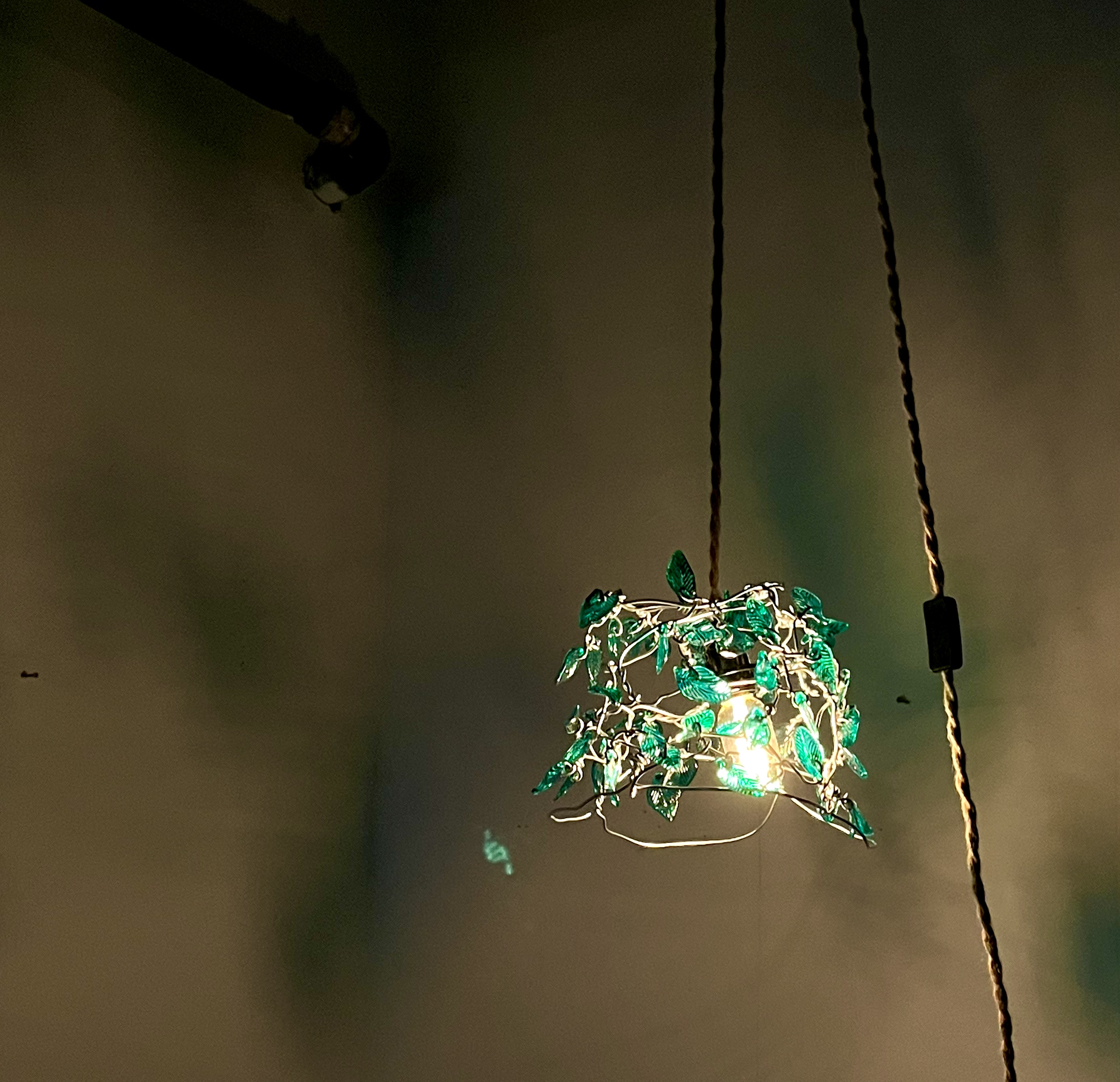 bird's nest tiffany inspired lamp, tinted borosilicate glass and aluminum wire. 2022.