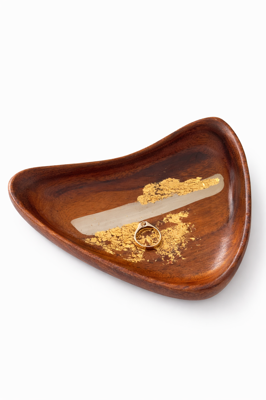 TIMBER NOIR- TRIANGLE DISH.PNG