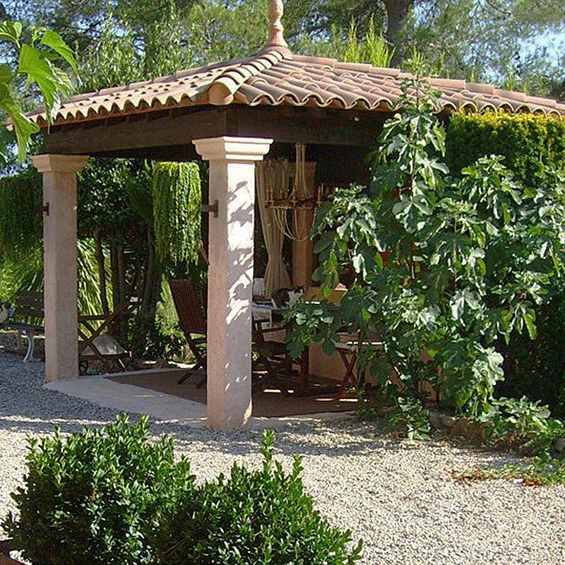 garden-structures-landscape-design-nina-van-alphen-long-island.jpg