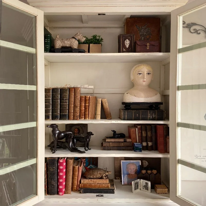 cabinet-styling-interiors-nina-van-alphen-long-island.jpg