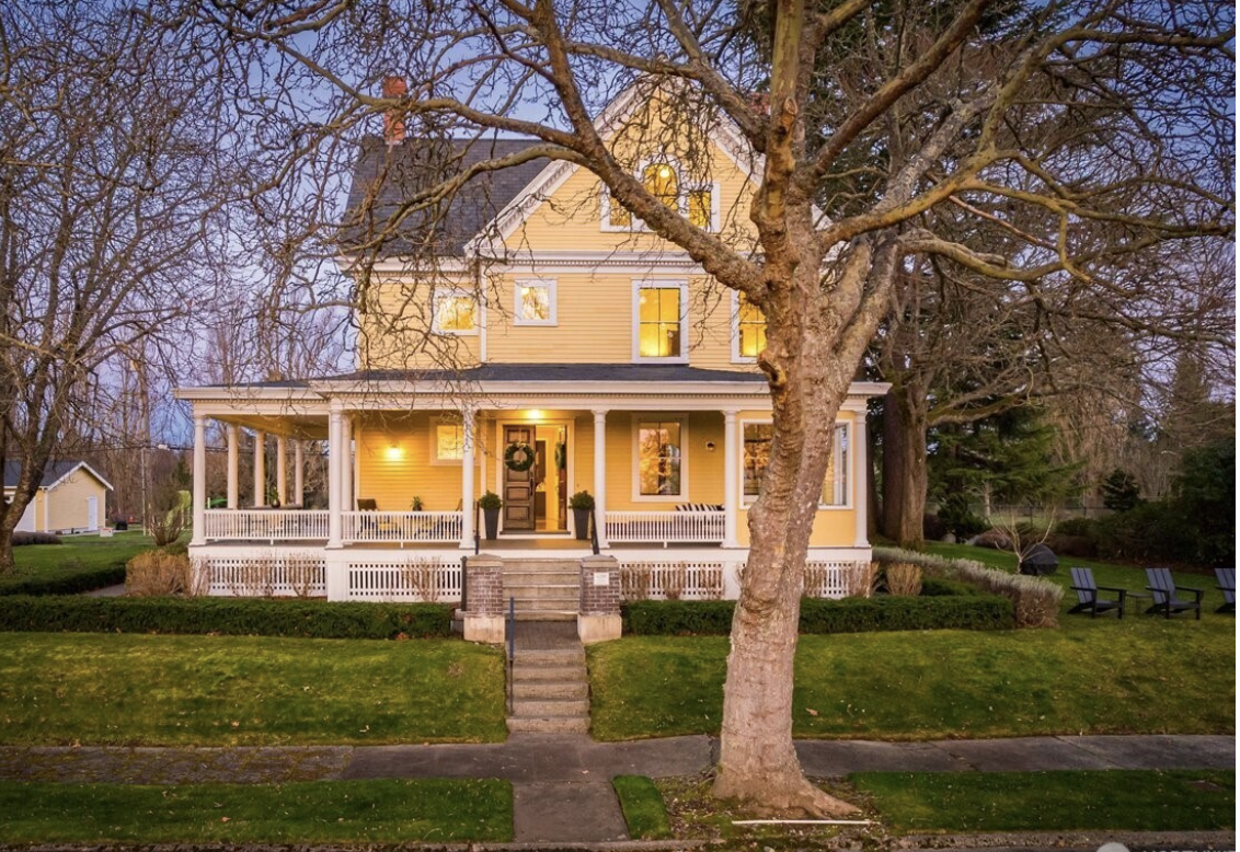 Luxury Home Near Discovery Park: A Different Fit for Seattle Tech Buyers