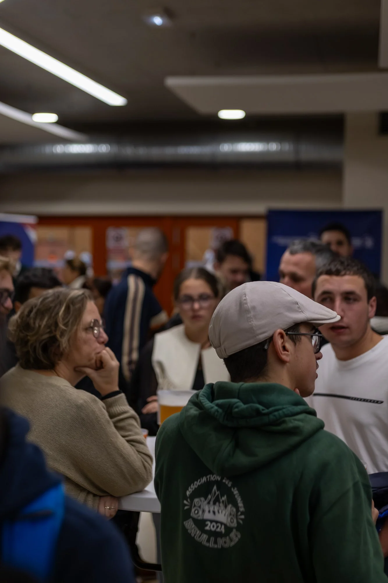 Ambiance conviviale tournoi handball Saint-Laurent - Photographe sport Lyon Anthony Junet - Vie de club sporti