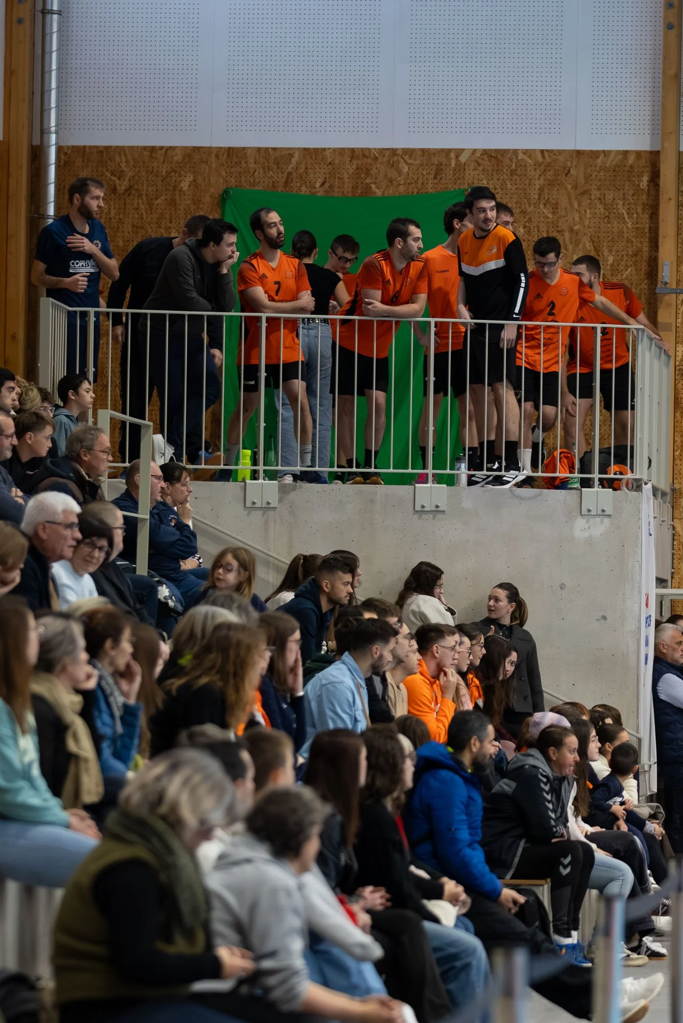 Supporters équipe handball Saint-Laurent-de-Chamousset - Vidéaste sport Lyon - Ambiance compétition hand