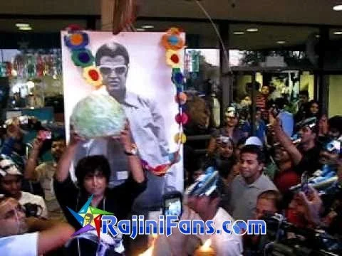 Arati of Rajinikanth's Cutout, Enthiran, Serra Theater, USA (Milpitas, CA), 2010