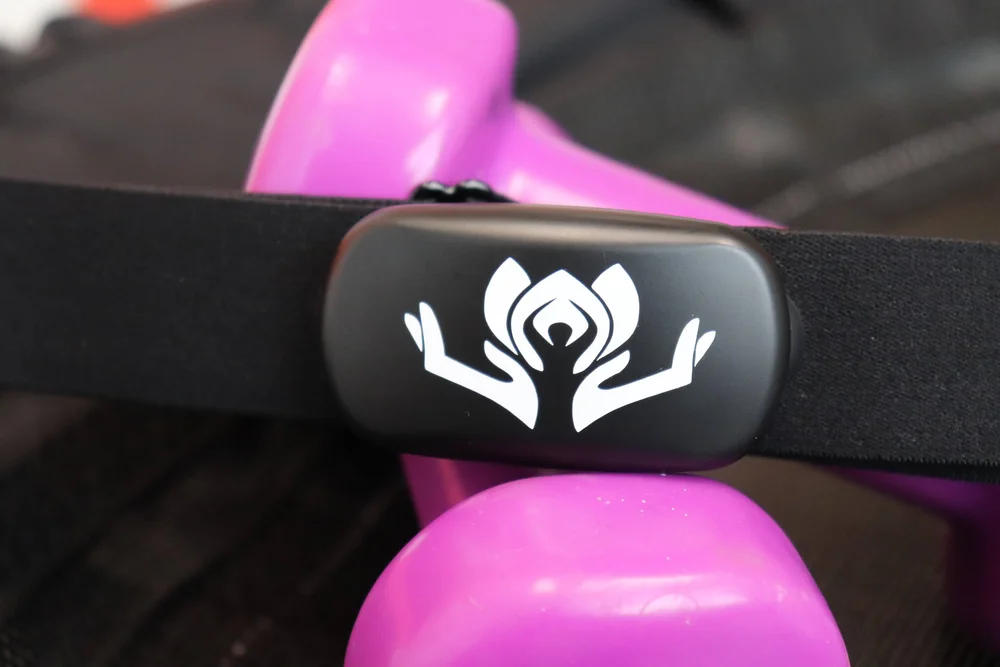 An Innergetic heart-rate monitor used during guided movement