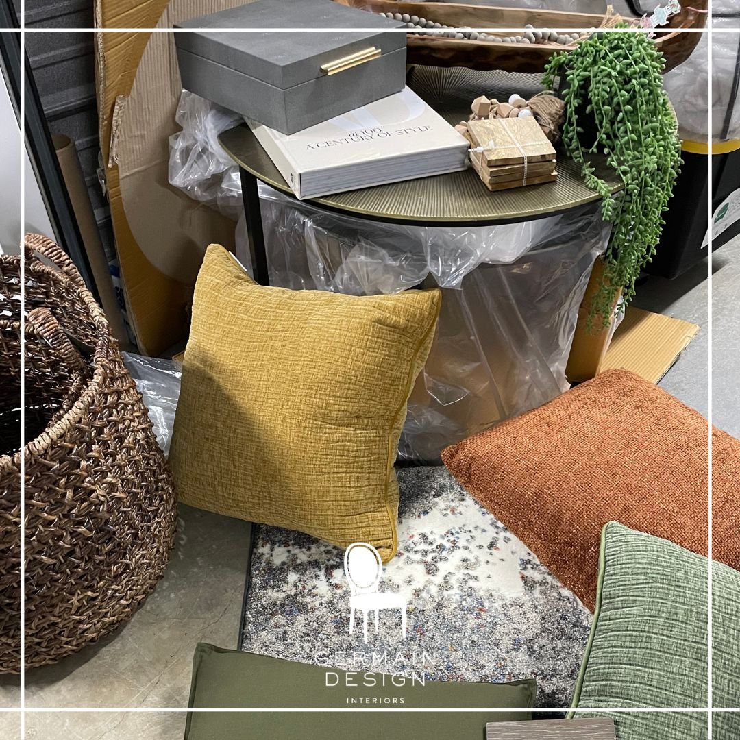 Easing out of Thanksgiving and into December with a little peek at some installation prep. ✨🍂 We pulled warm pillows, cozy textures, soft greens, and layered accents that instantly bring depth and comfort to a space.

For every project, we thoughtfu