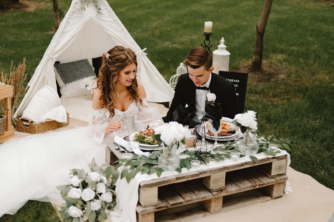 We just loved this romantic picnic our bride and groom did before they walked down the aisle! It is the perfect way to spend some time together before the big &ldquo;I do!&rdquo;
Photographer credit: @sandrafullerphotography 

#winnipegbride #wedding