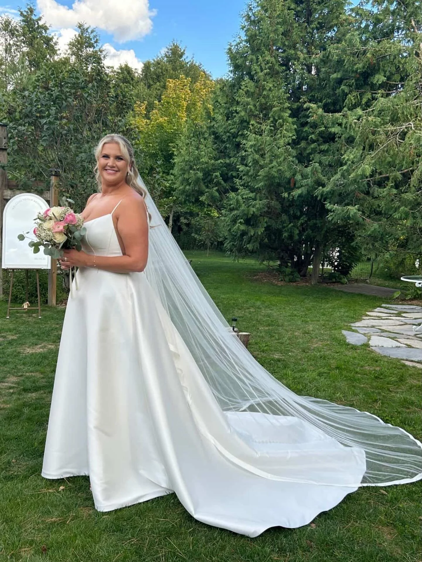 Bridal spray tan. This weekend was another big one for so many beautiful now, wifies! 

&ldquo;I don&rsquo;t have any professional pics yet but I had to show you. I am obsessed with This tan 🤍🤍&rdquo;
