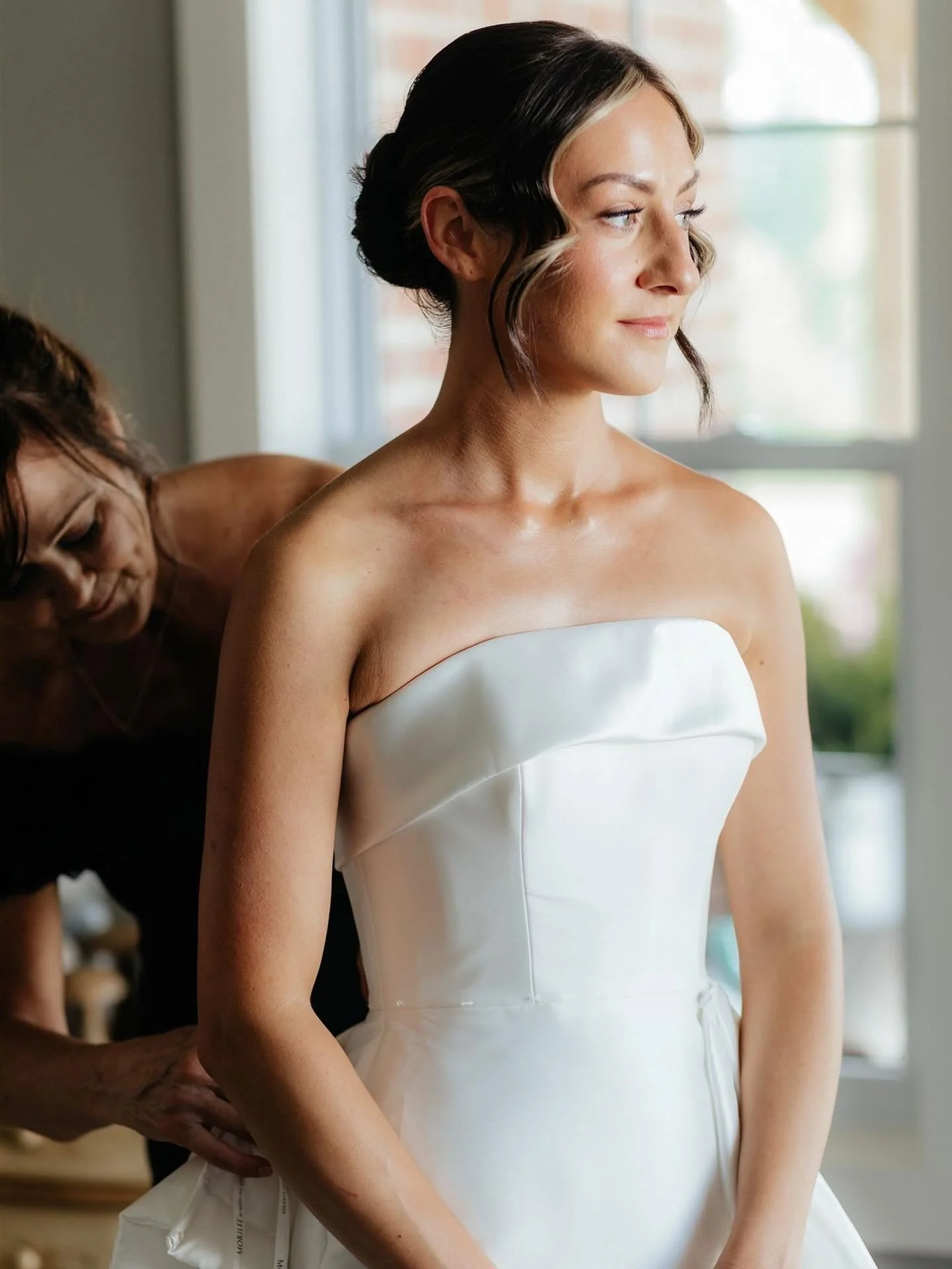 @samanthadeckphotography capturing this bridal tan perfectly ✨