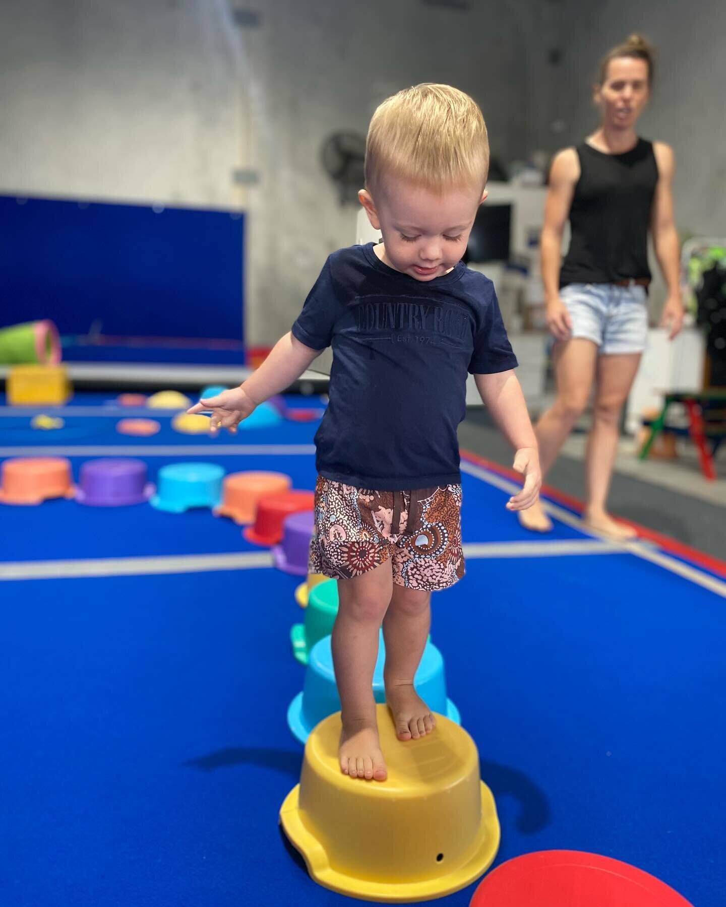 Our KinderGym Monday class showing off their skills💚