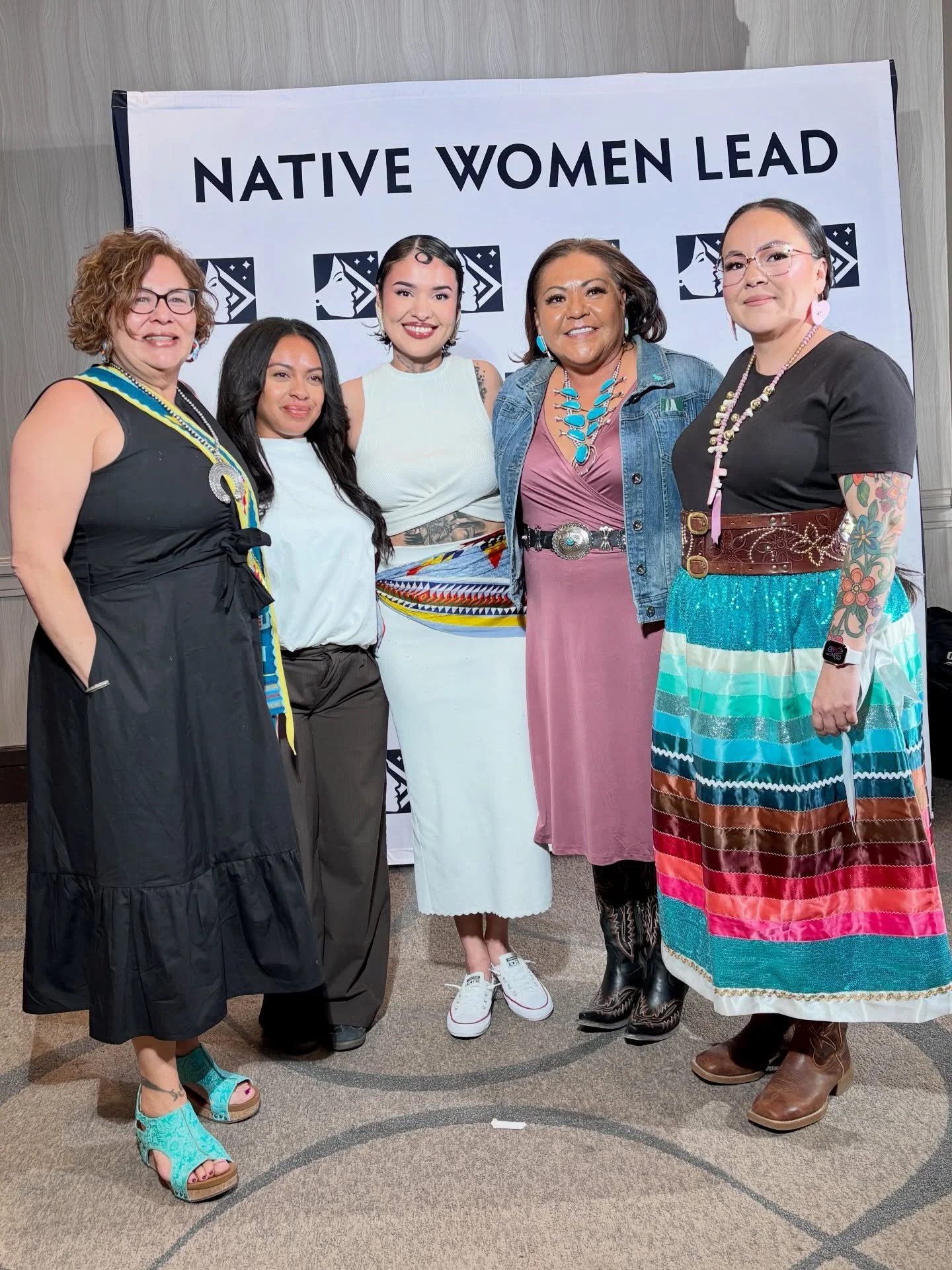 ✨ What a night.

Music, connection, and so much heart in the room. Being together with Tia Wood and Fawn Wood made it even more special.

These are the moments that stay with you.

#NativeWomenLead #TradingAtTheRio #IndigenousWomen #Community #Inspir