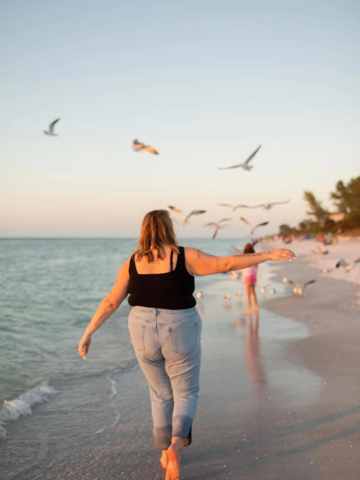 Spreading my wings &mdash; all the way to NOLA 🕊️
New job. New season. Faith over fear. Sweet tea pending.✨

#NewJob #Relocating #NOLA #FaithOverFear #CalledNotComfortable