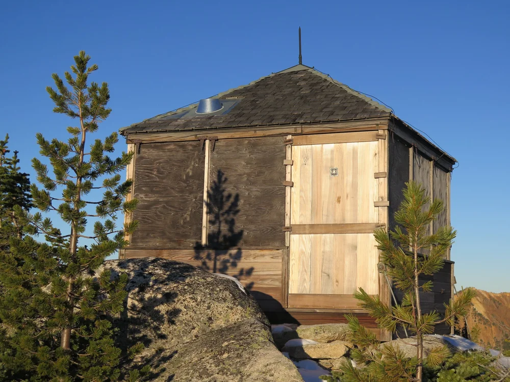 Mebee Pass, one of the last standing L-5 lookouts
