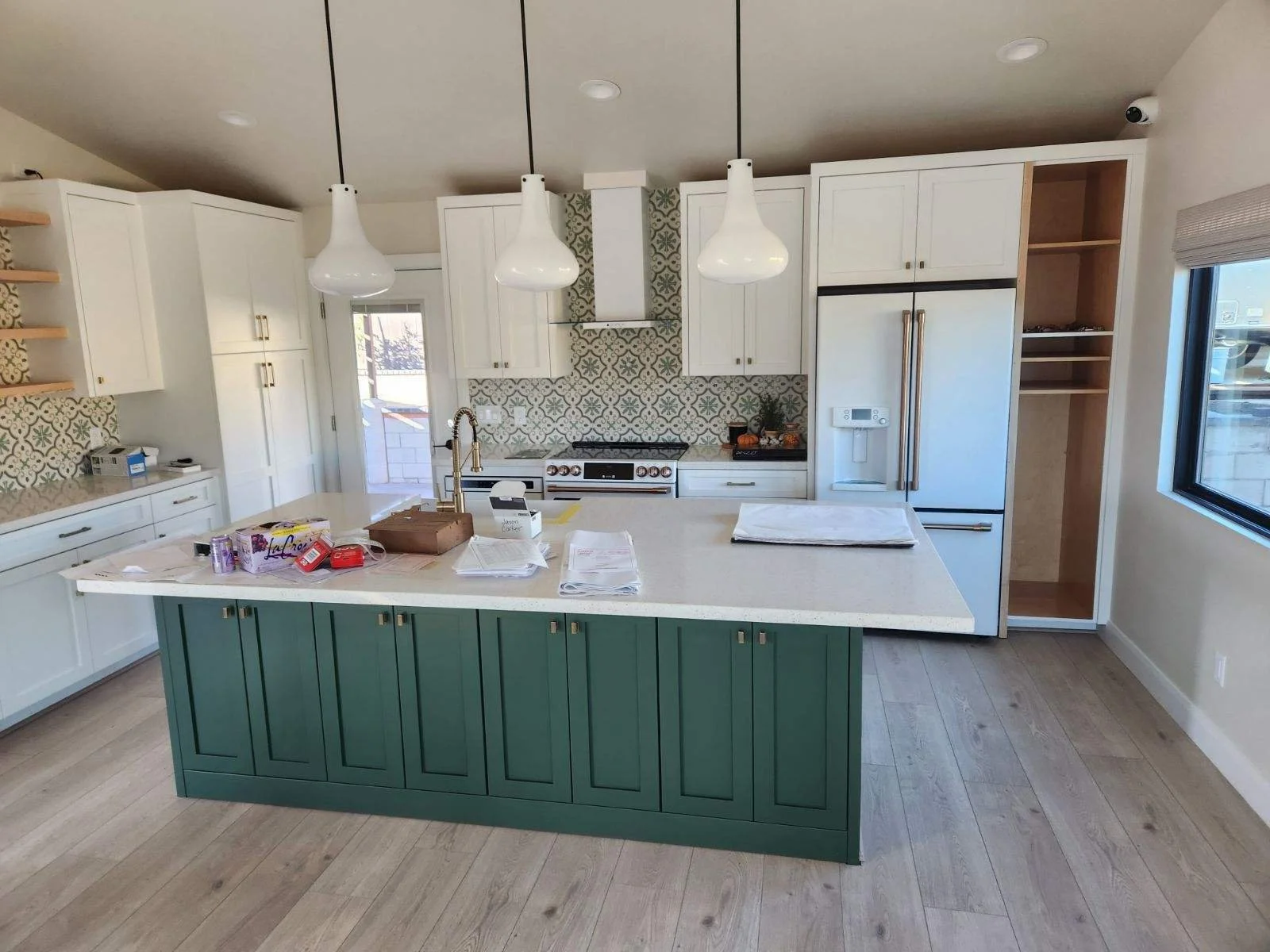 Modern Kitchen with Accent Island