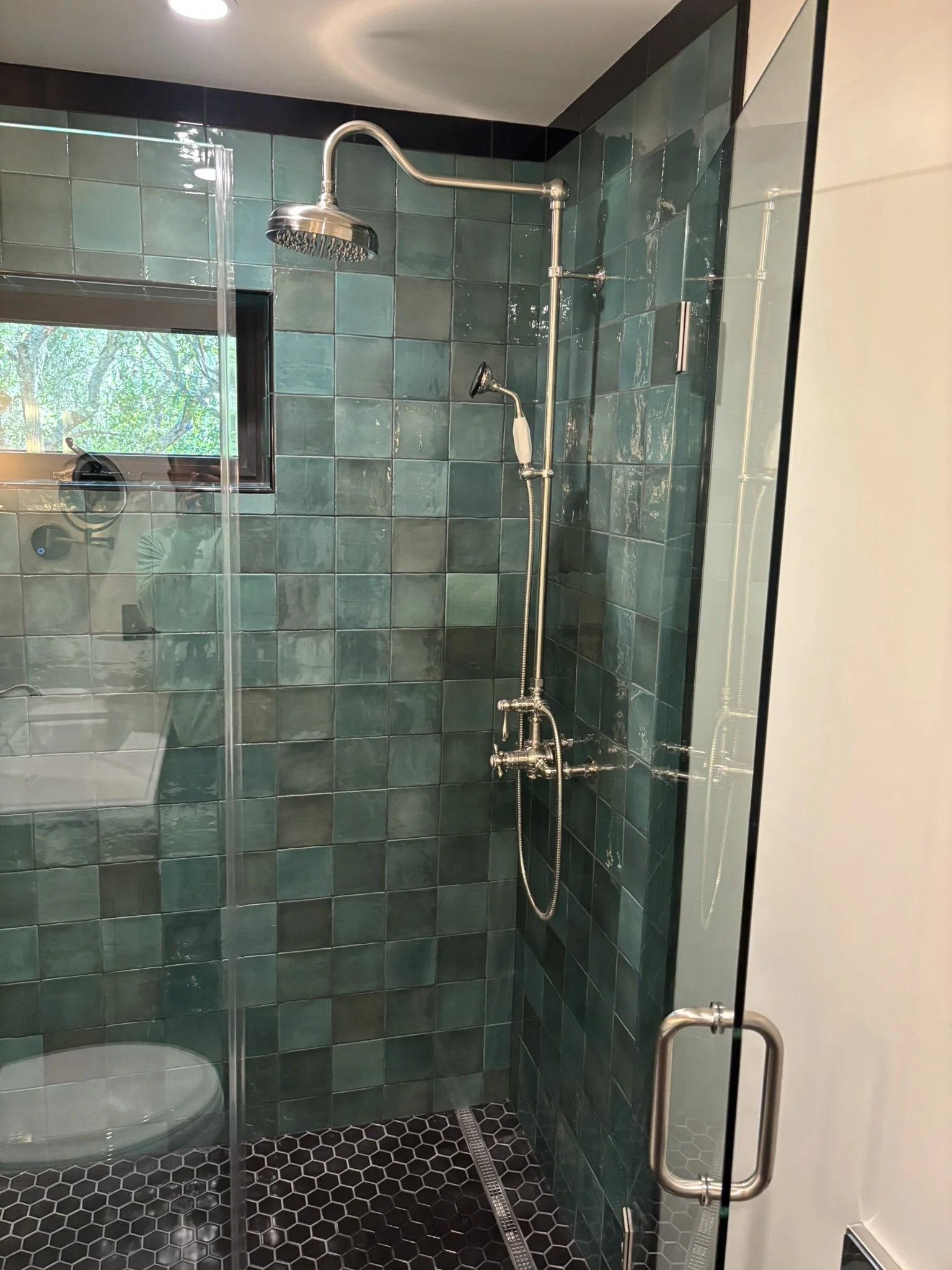 Full Bathroom Remodel in Templeton, CA. New bathroom tile floor and tile shower, bathroom vanity.