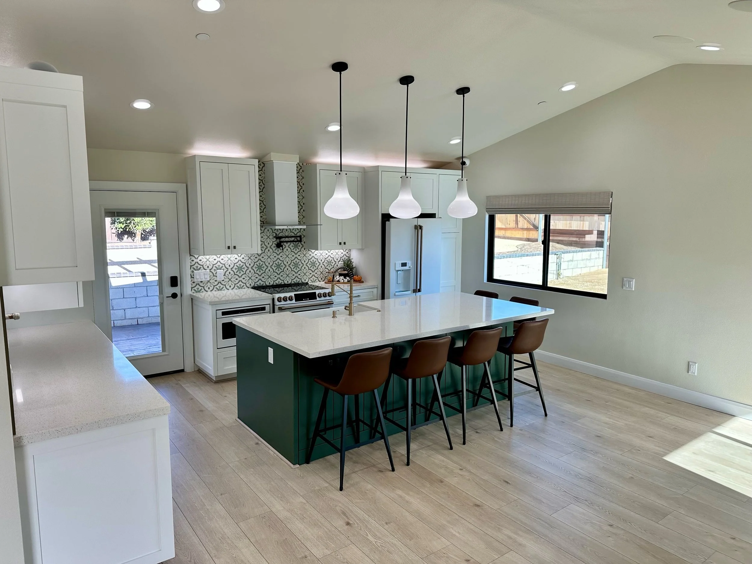 Accent Island and Lighting Pendants for Atascadero, CA Kitchen Remodel