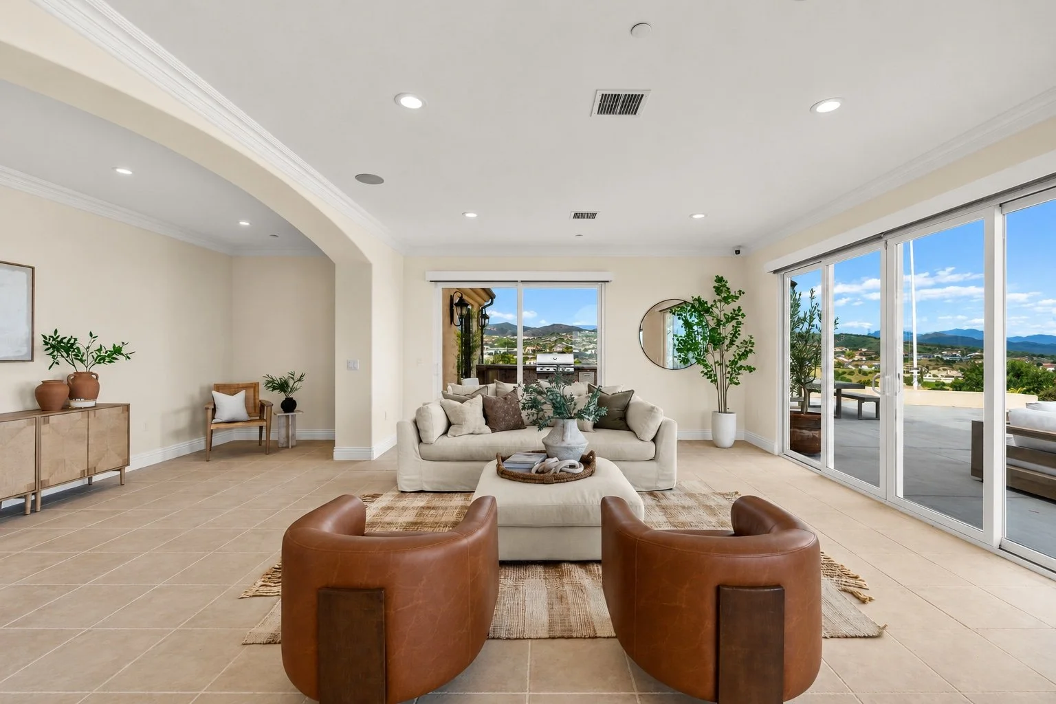 Living Room.jpg
