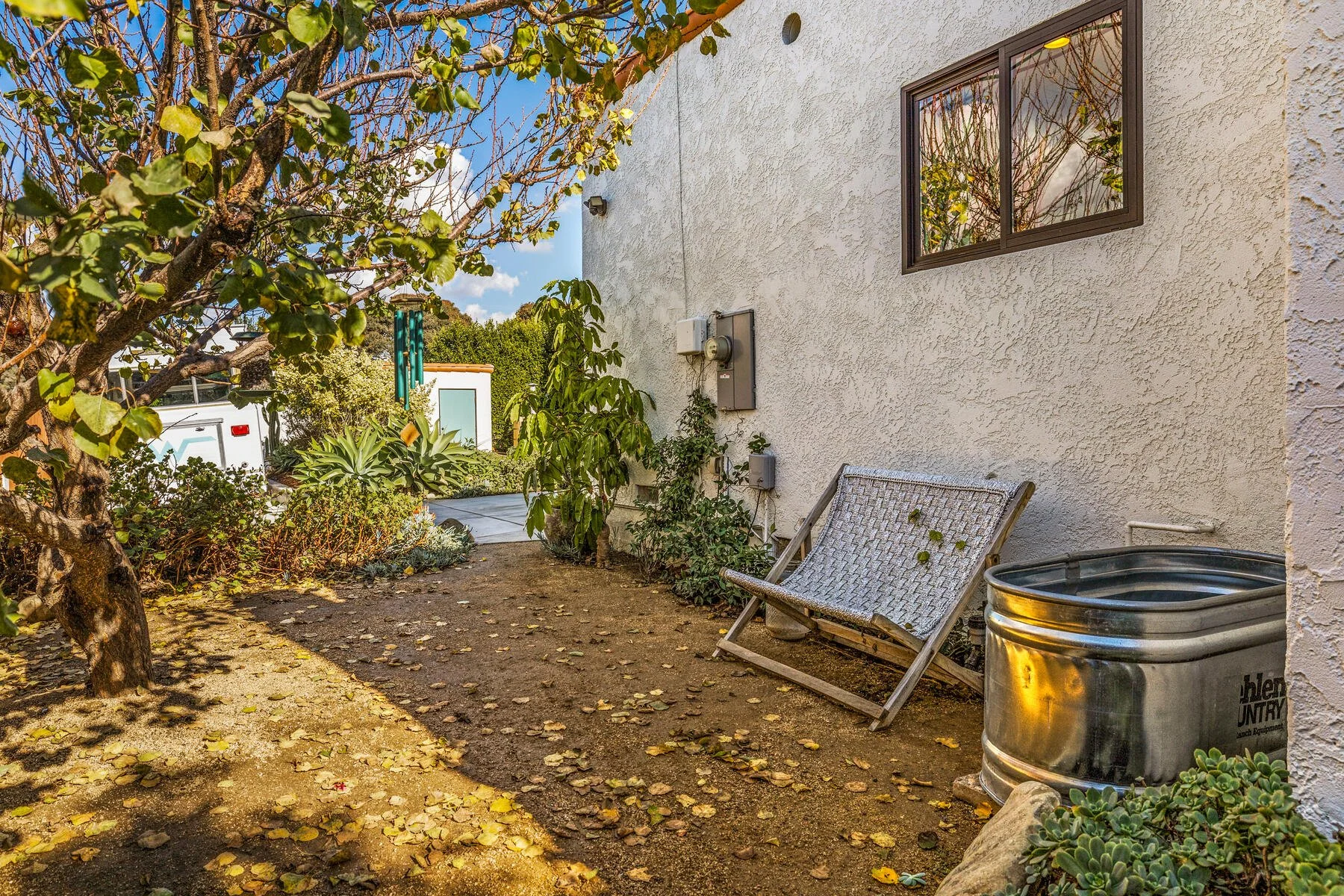 195 W Prospect Street-038-040-Back Yard-MLS_Size.jpg
