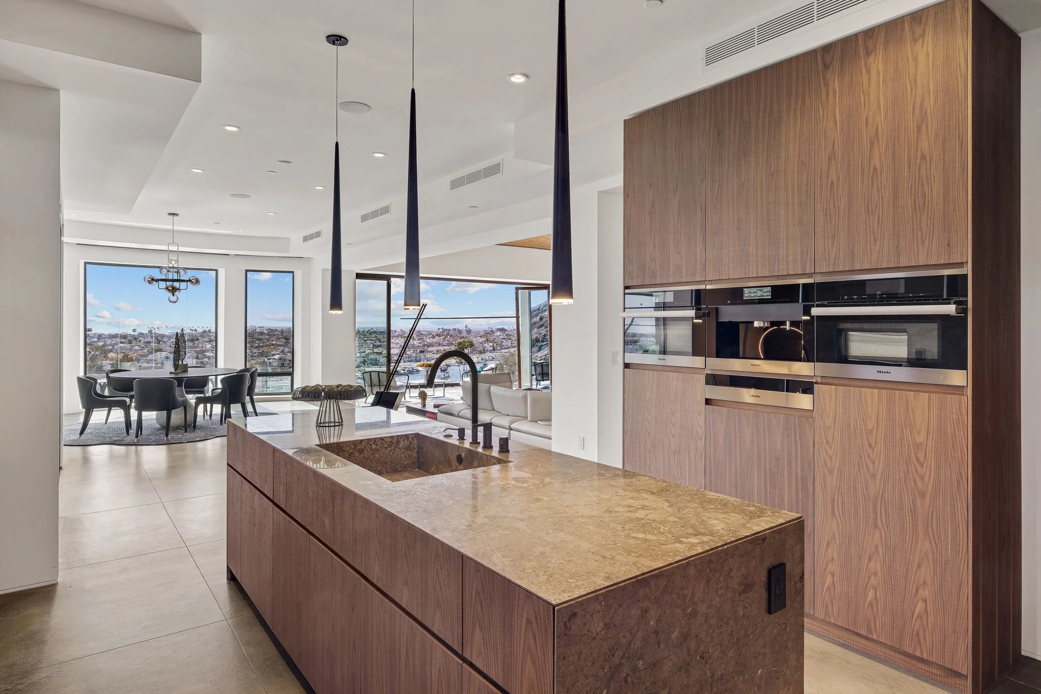 1215 Dolphn Terrace-24.jpg