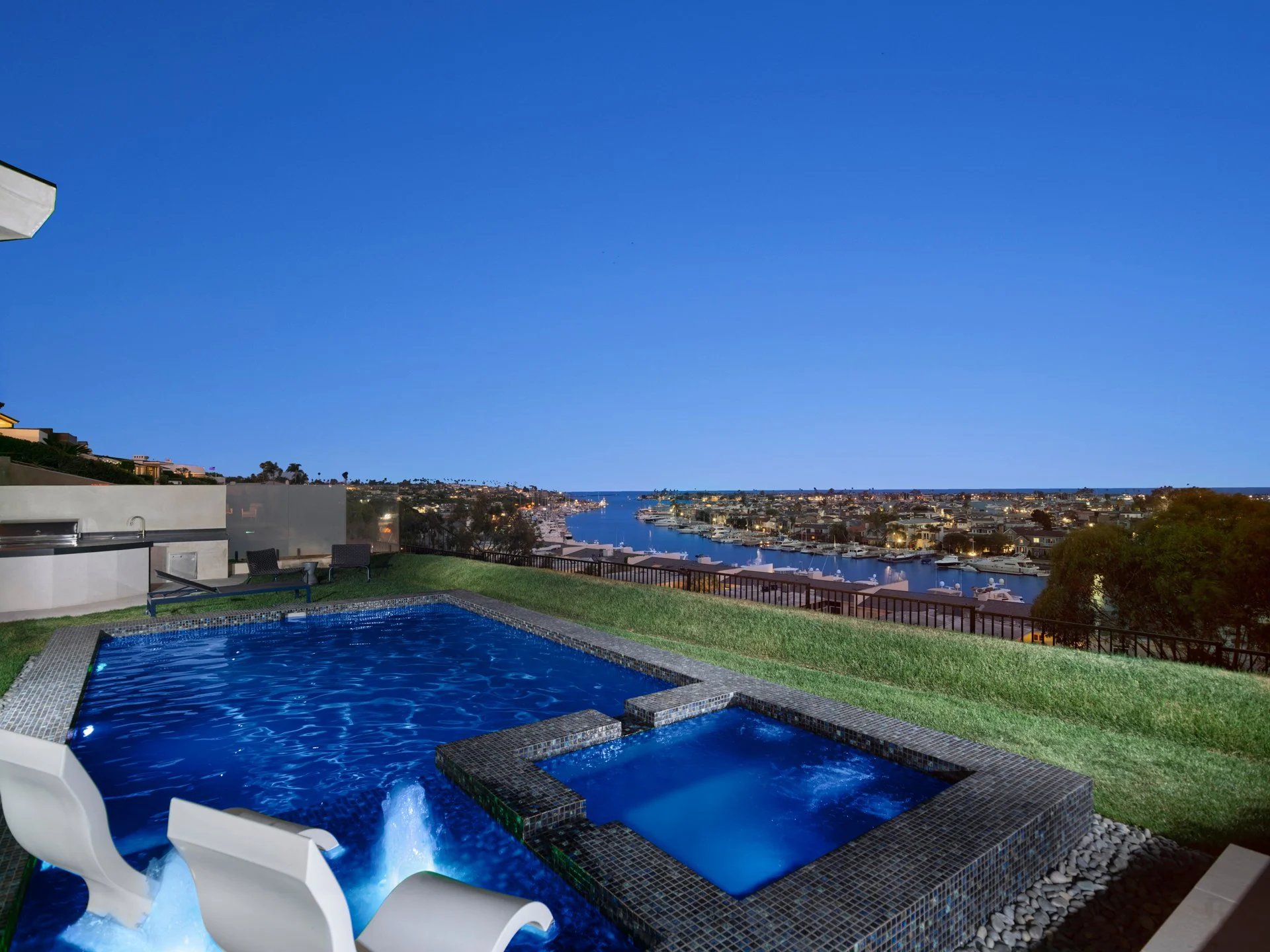 41. Pool Looking Left.jpg