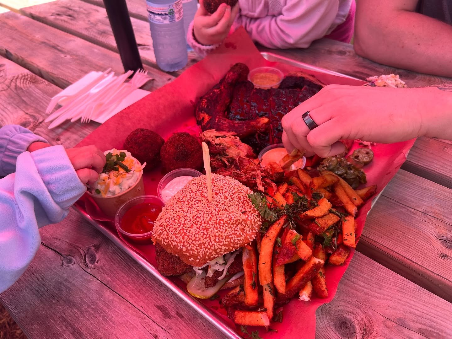 Happy long weekend. ☀️
No better way to spend it then supporting other amazing small businesses - who we know and love @hendriksbbq 
We are closed until Tuesday but these guys are open all weekend long 🤤