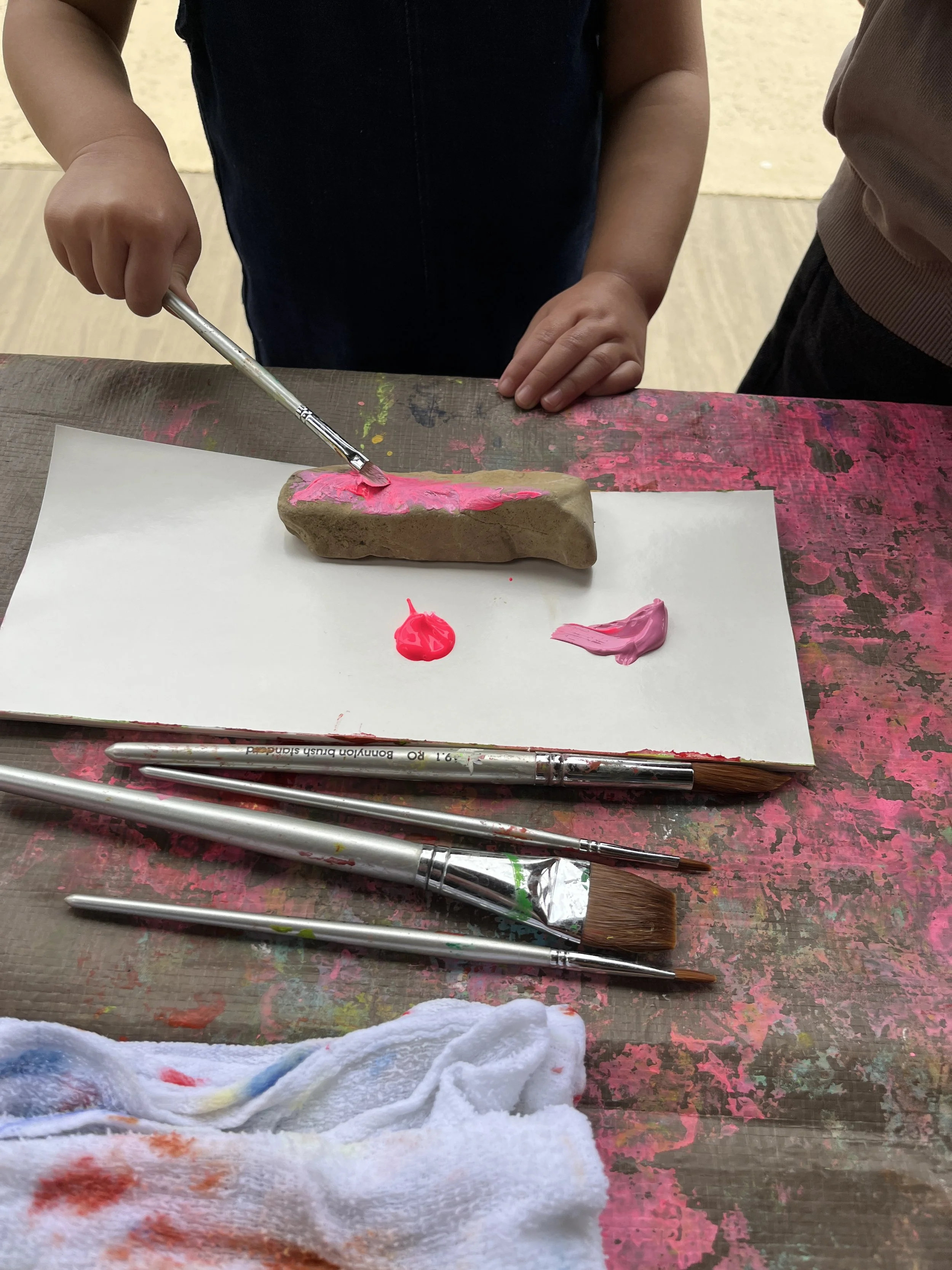 ユニークな形の石