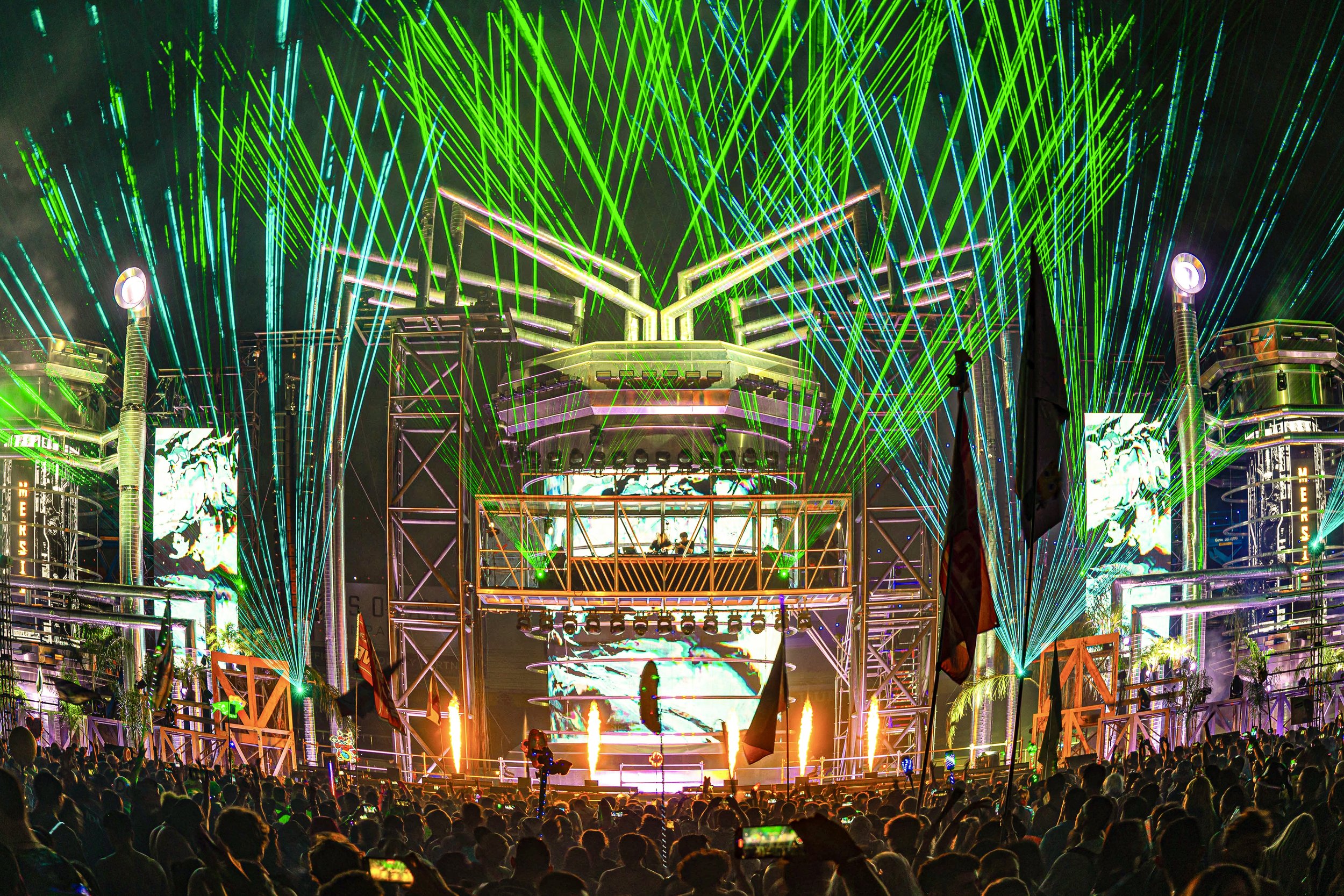 BASSPOD-01.jpg