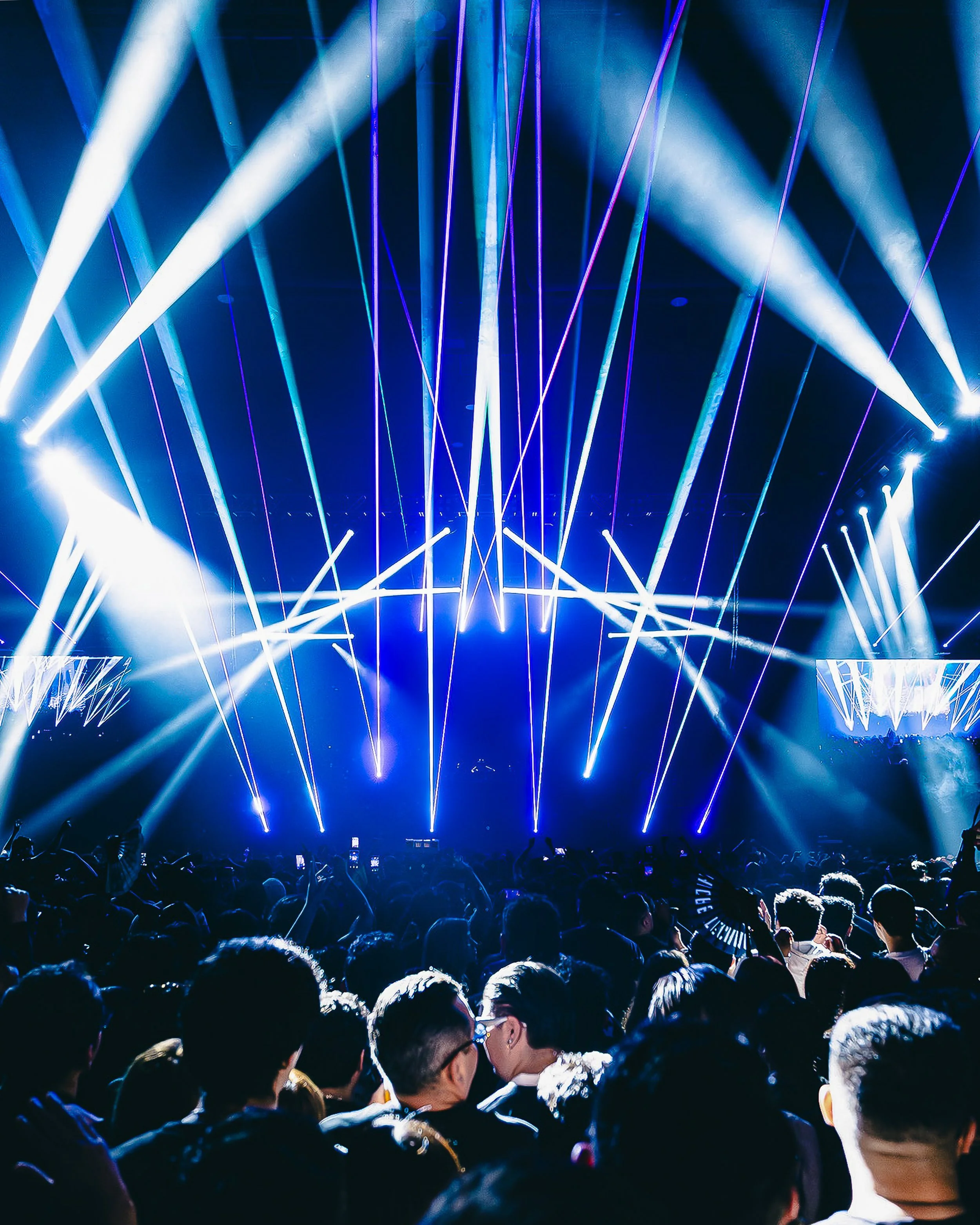 Sara Landry Pepsi Center Mexico City Laser Design & Programming by Timeless Design