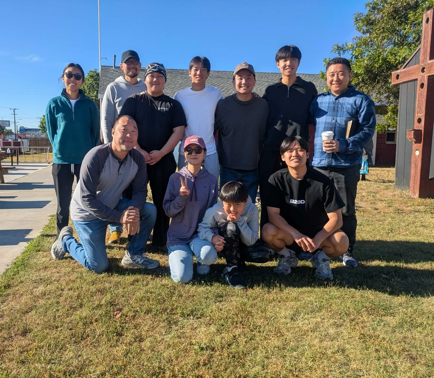 Thank you to our volunteers who gave their time early this morning today to serve breakfast and fellowship with our neighbors in Buena Park who are experiencing homelessness. How lovely are those who serve and love this Easter weekend, just as Christ