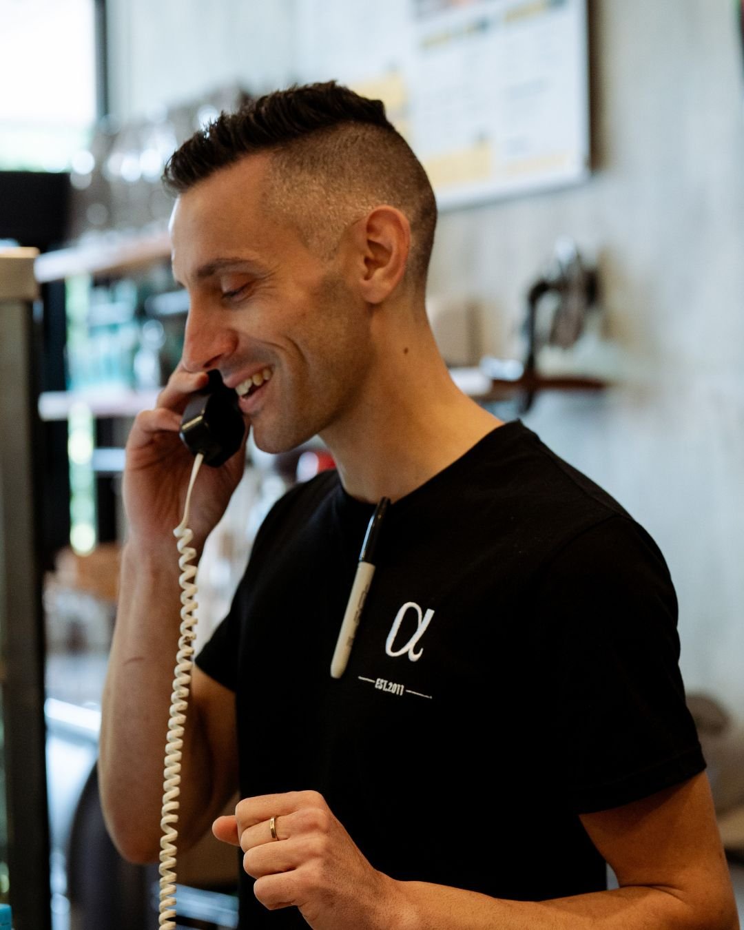 📞 &ldquo;Hello&hellip; it&rsquo;s Autumn calling!&rdquo; 🍂

We&rsquo;ve got plenty happening....fresh salads, comfort classics, birthday love, and more on our What&rsquo;s On page.

Now&hellip; may I take your order? 😉🍗

#AutumnAtChook #WhatsOn #