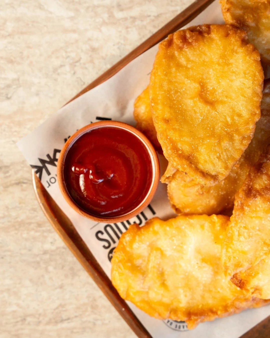 🥔🔥 What are you dunkin&rsquo; the BEST potato scallop in? 🔥🥔

We&rsquo;re talking serious business here&hellip;

🤔 Tomato sauce?
🤔 Tartare?
🤔 Chicken salt only (no dip crew 👀)?
🤔 Gravy&hellip; if you&rsquo;re feeling wild?

There&rsquo;s no 