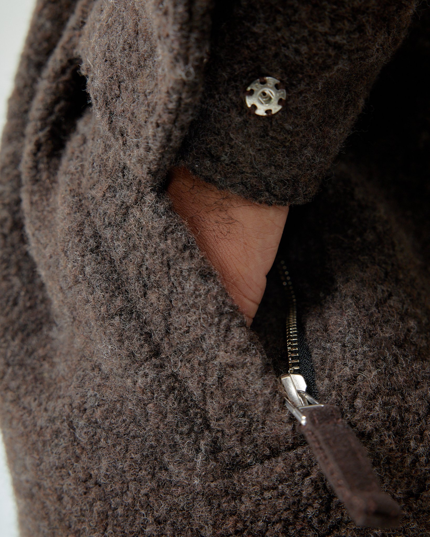 Traveler Half Zip Brown_Pocket.jpg