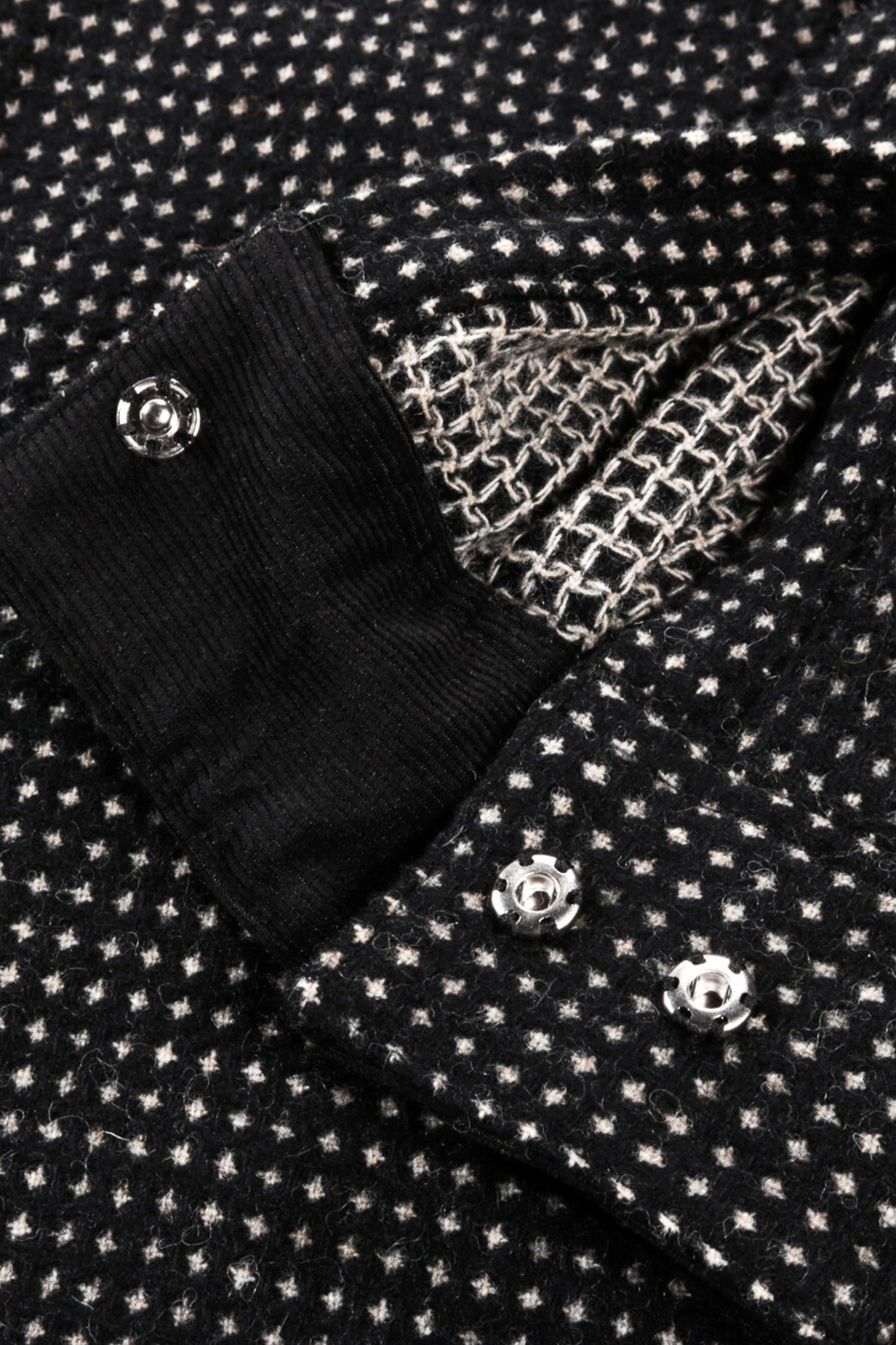 TERRA JACKET - CUFF BLACK.jpg