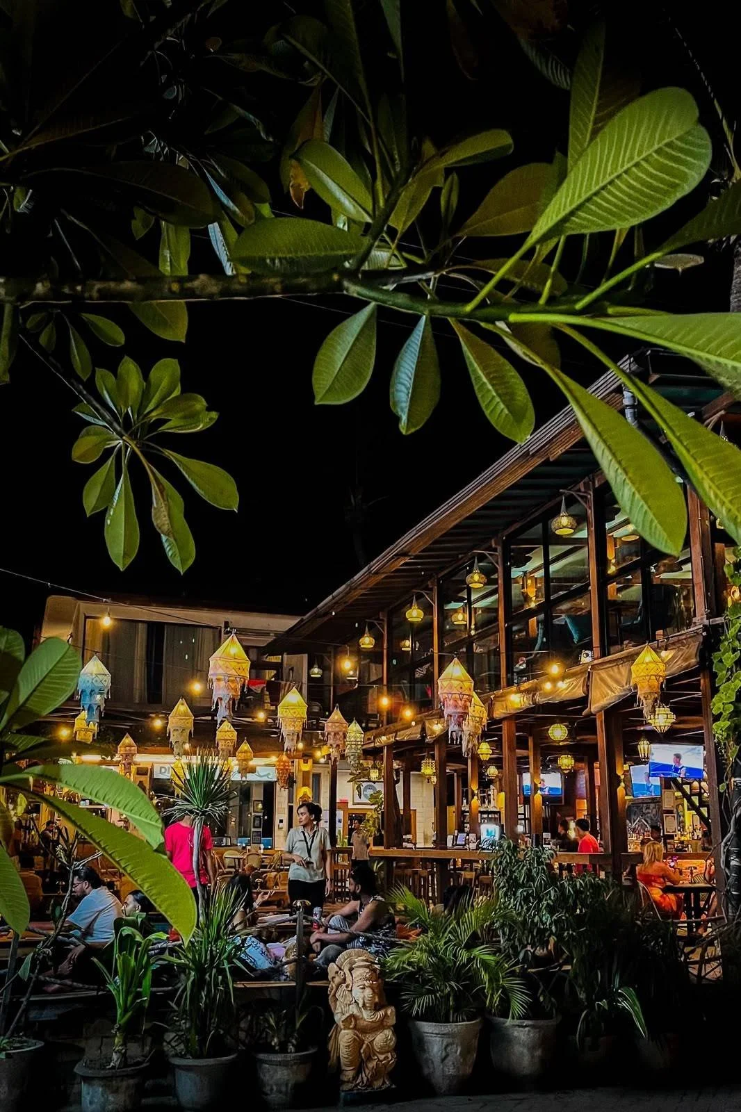 Best Cocktails in Gili Trawangan: Where to Enjoy Great Drinks by the Beach