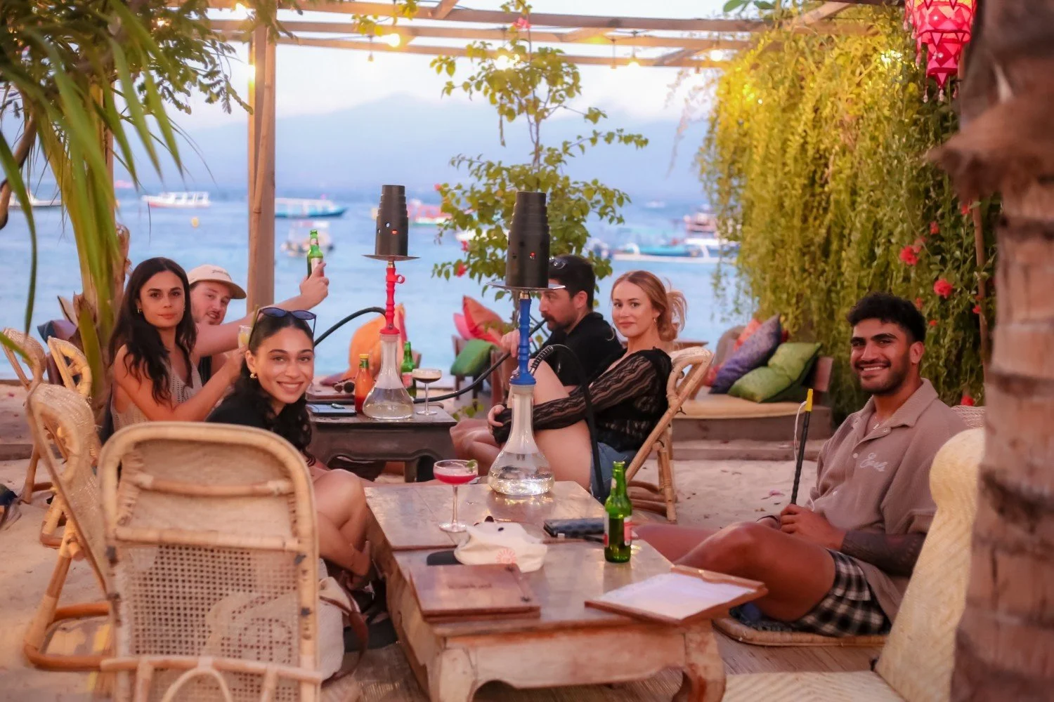 Enjoy the the best shisha in gili trawangan with beach fiew