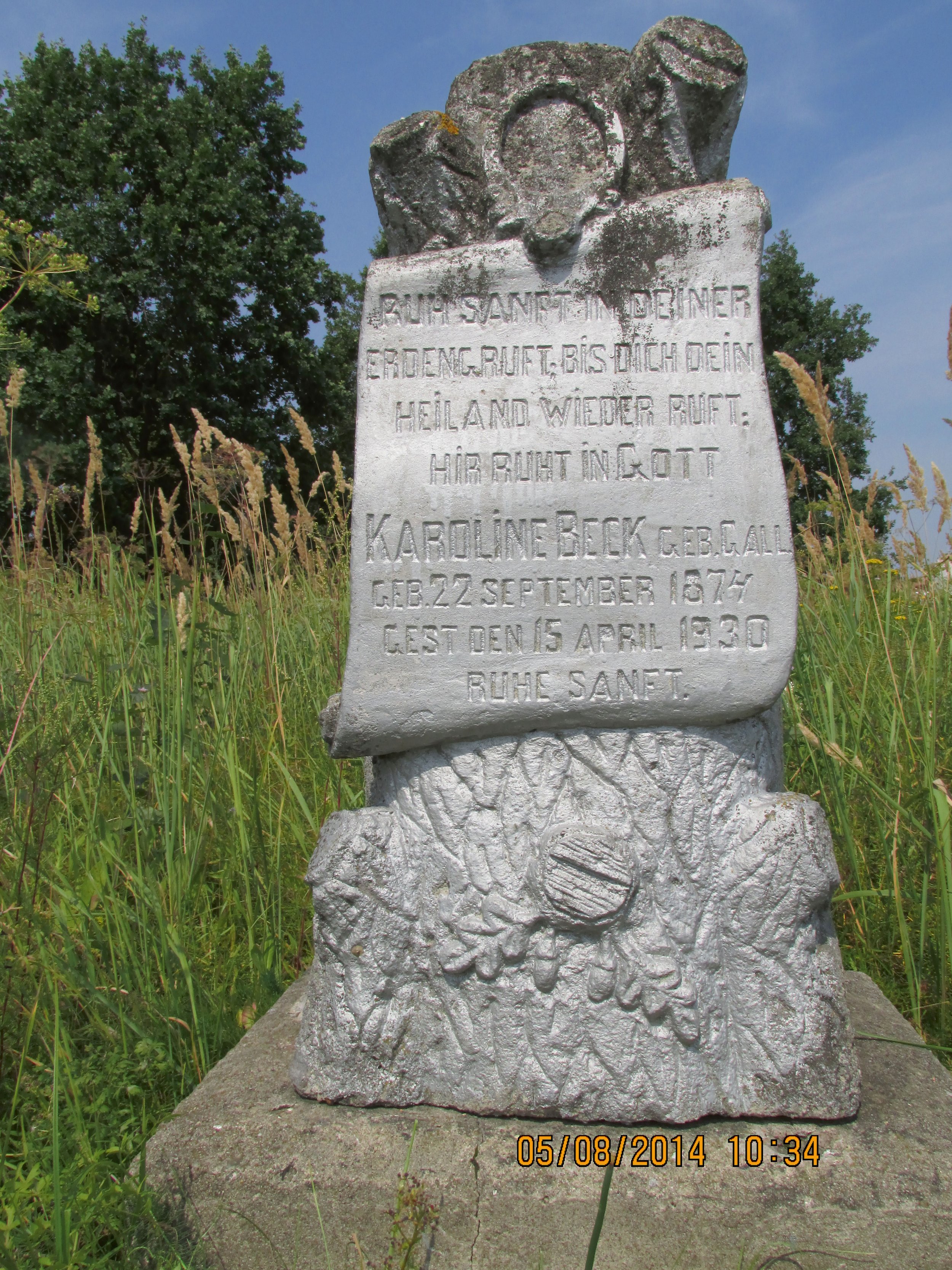  Grabstein auf dem evangelischen Friedhof der Kolonie Oleschkowytschi (heute Dorf Oleschkowytschi, Rajon Roschyschtsche in der Oblast Wolhynien). Archiv von Dr. Mychailo Kostjuk 