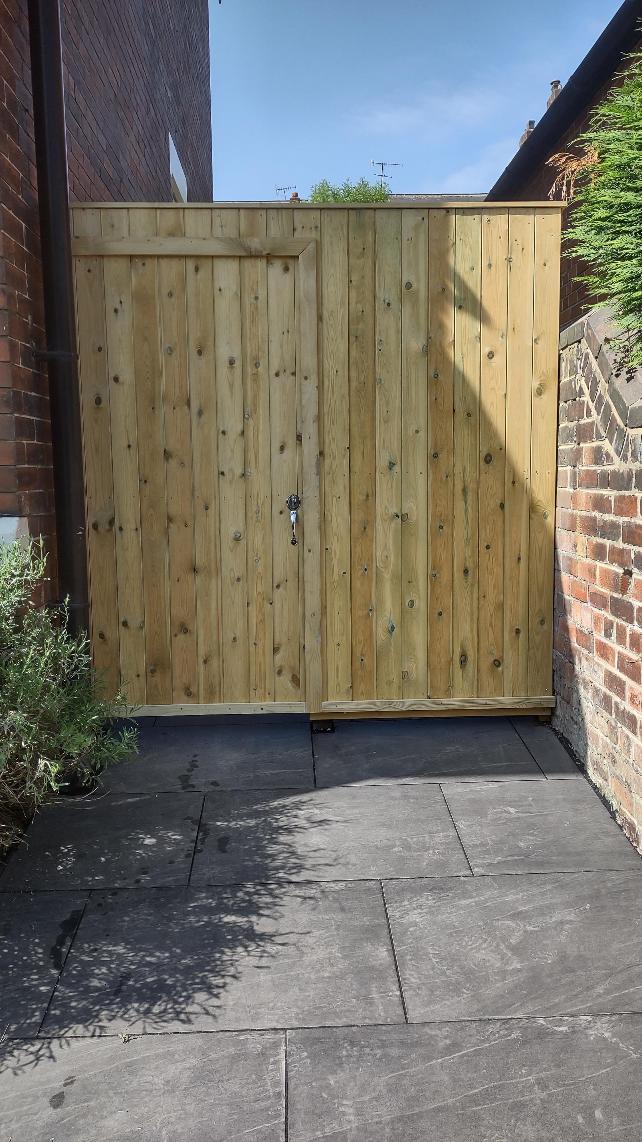 Matchboard gate and fill panel with Gate mate lock. Netheredge Sheffield