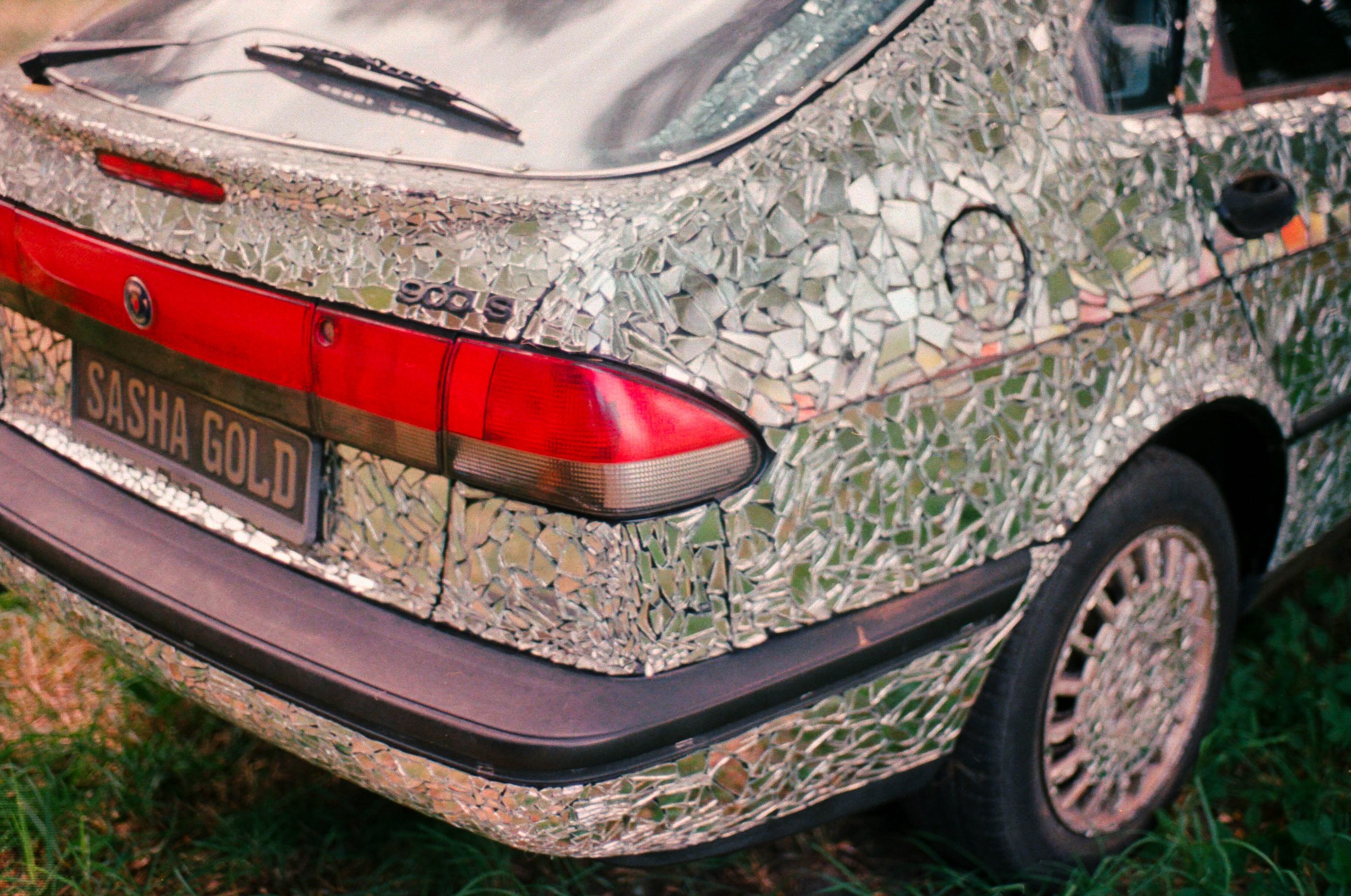 14082026_@freddiedoesit_SashaGoldCar-13431458.jpg