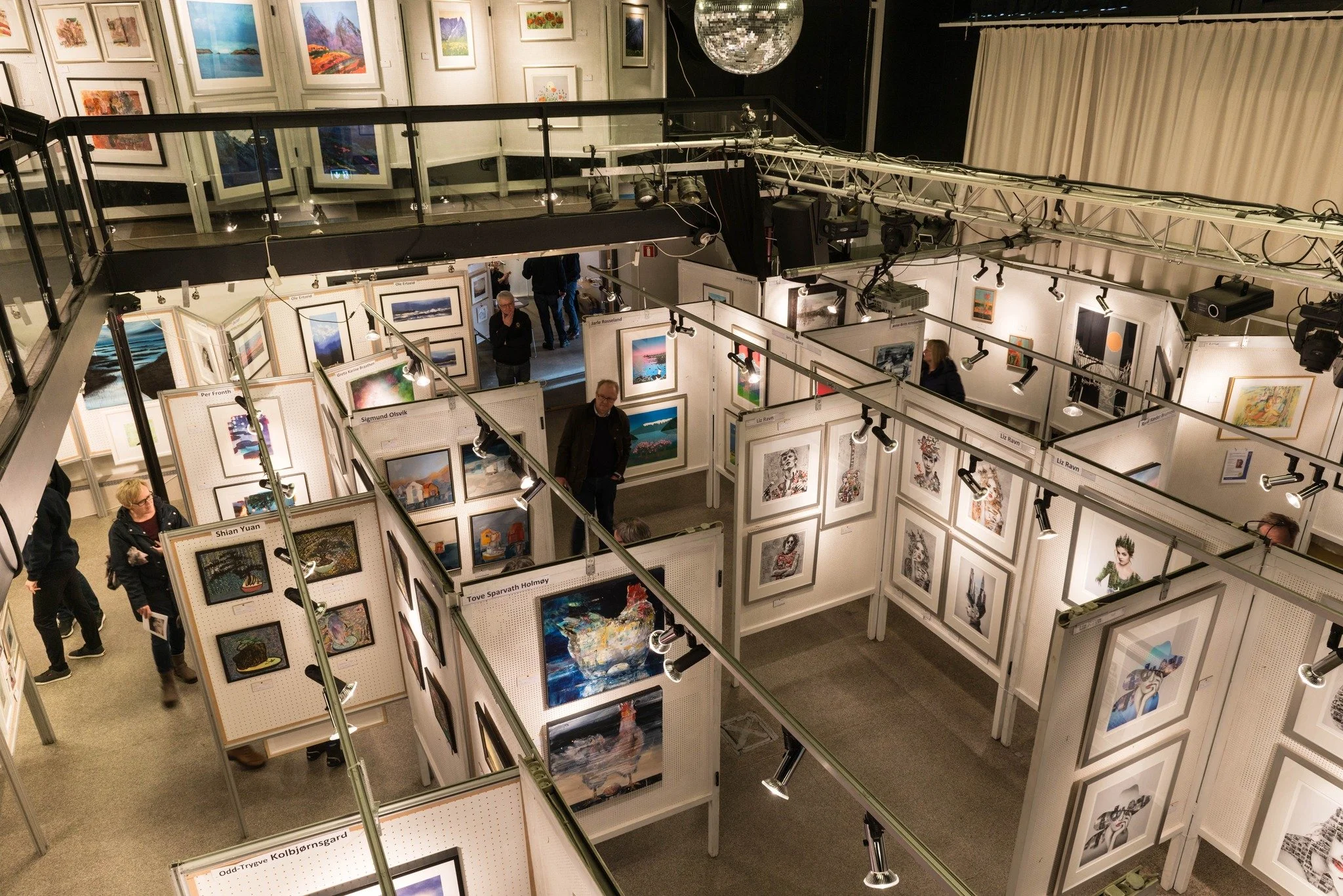 Kunst- og salgsutstilling