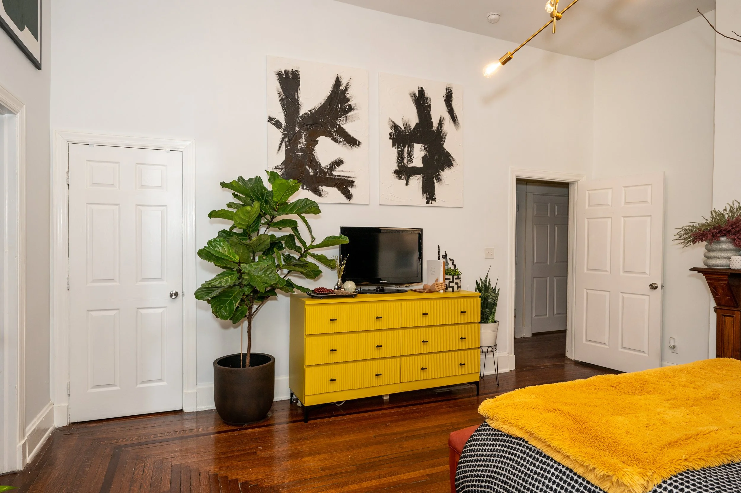 Twelve15 Design Bedroom- Web (5 of 49).jpg
